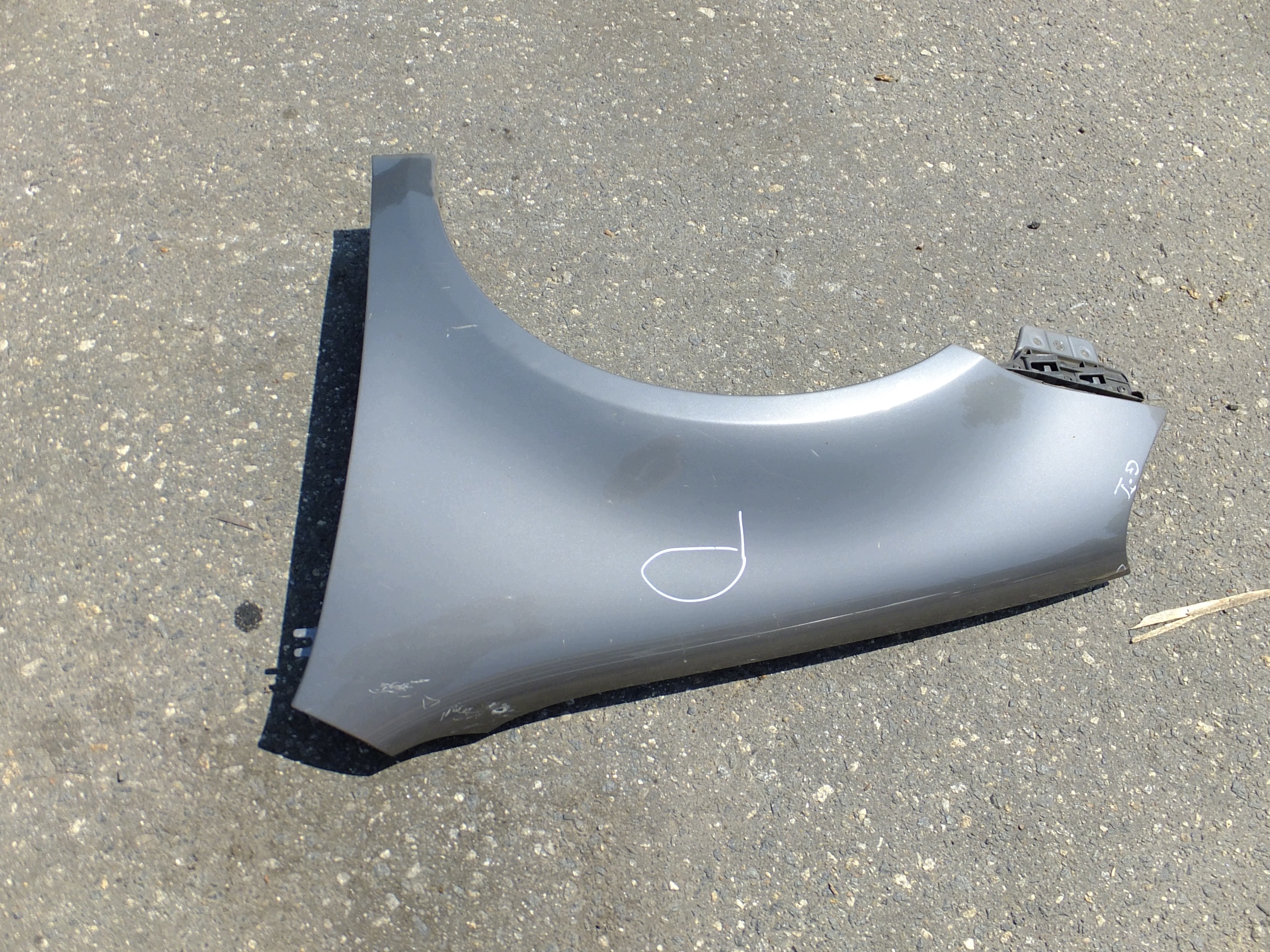 fender left front vw golf V HB 2007r