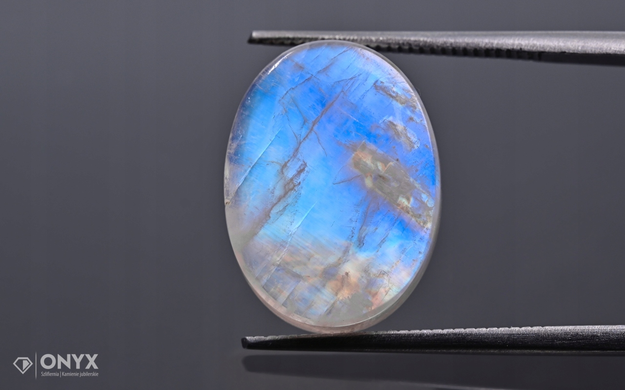 Měsíční kámen mělký ovál 16x12 mm