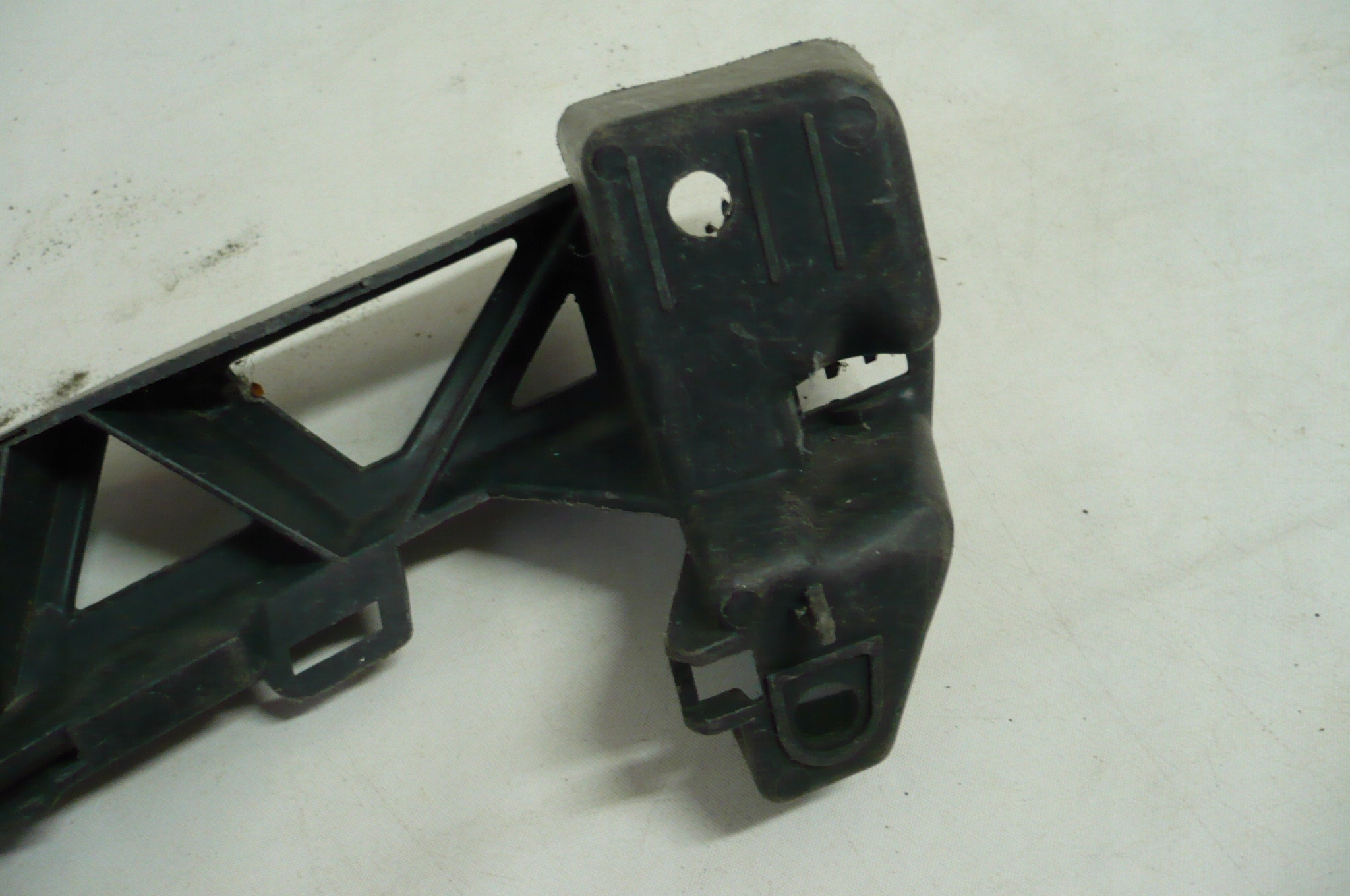 PEUGEOT 207 holder bumper bracket left rear part HB 06-12
