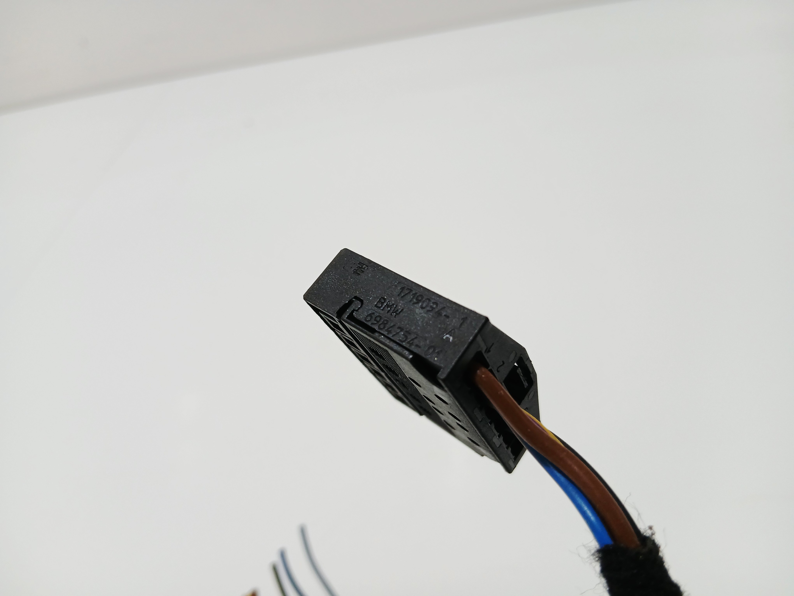 connector connecting spoiler lights rear part W fender BMW E91 LCI OE
