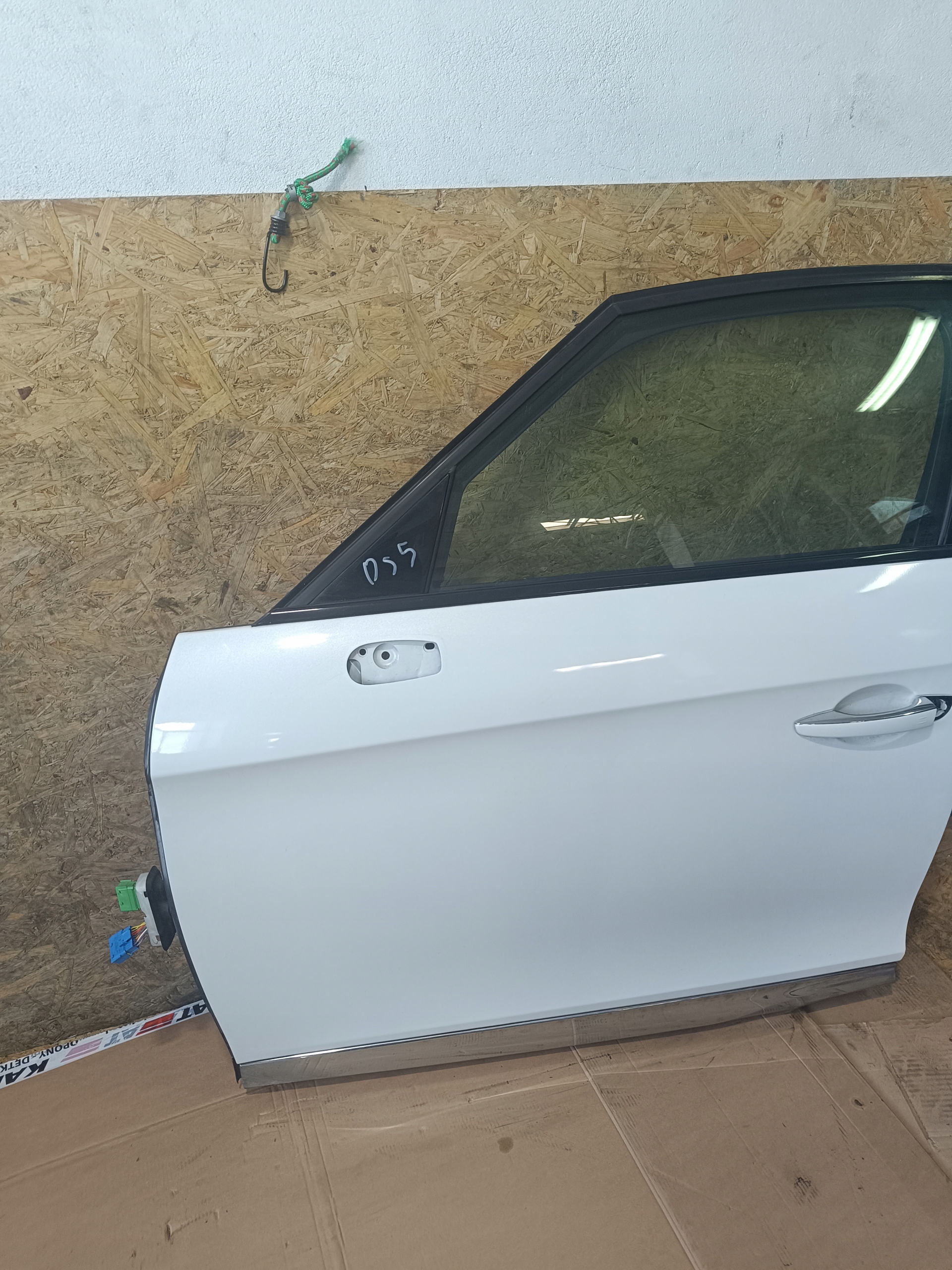 DRZWI LEWE PRZÓD CITROEN DS5 KWED Producent części Citroen OE