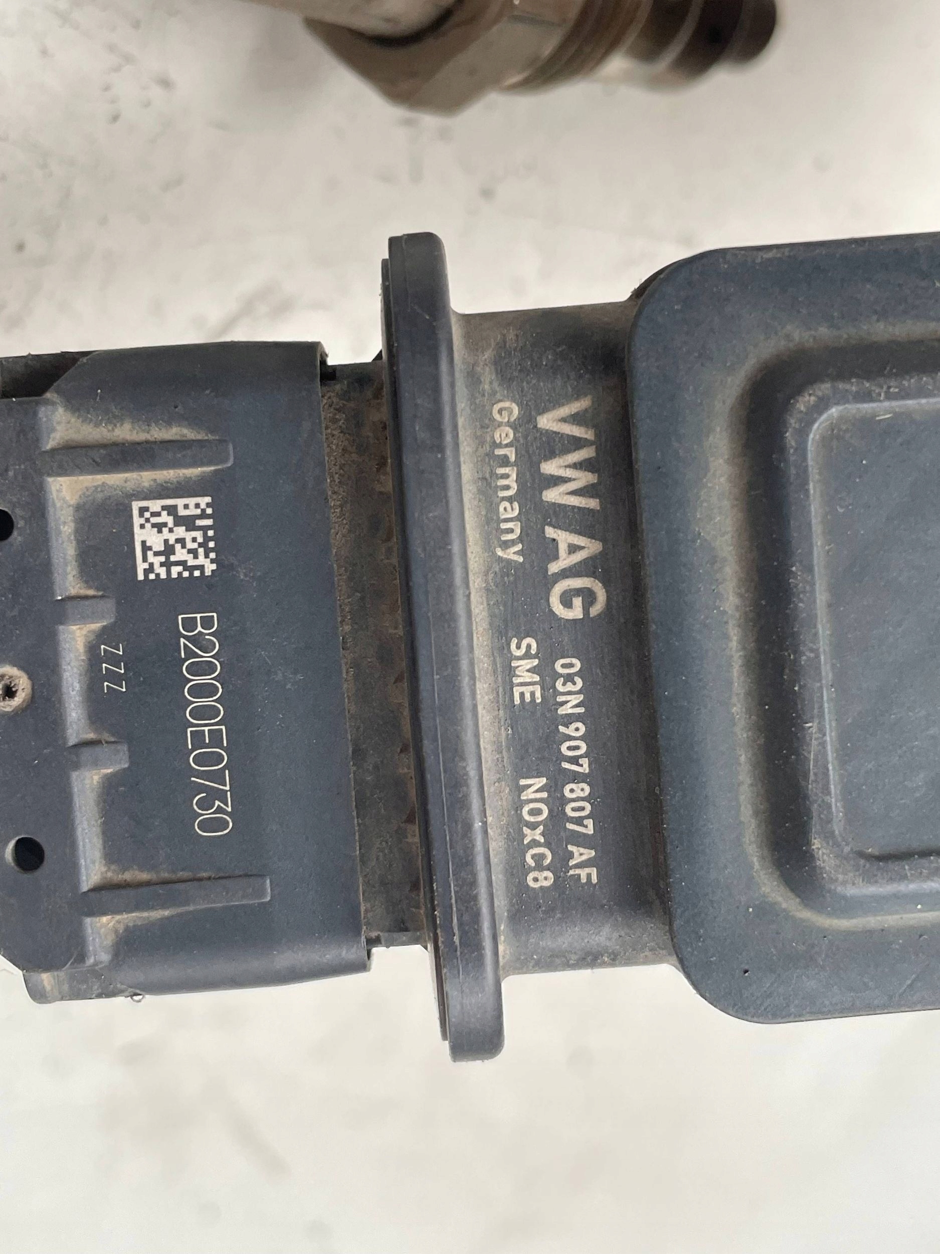 ! VW TRANSPORTER SONDA LAMBDA Sensor NOX kurze 03N907807AF !J