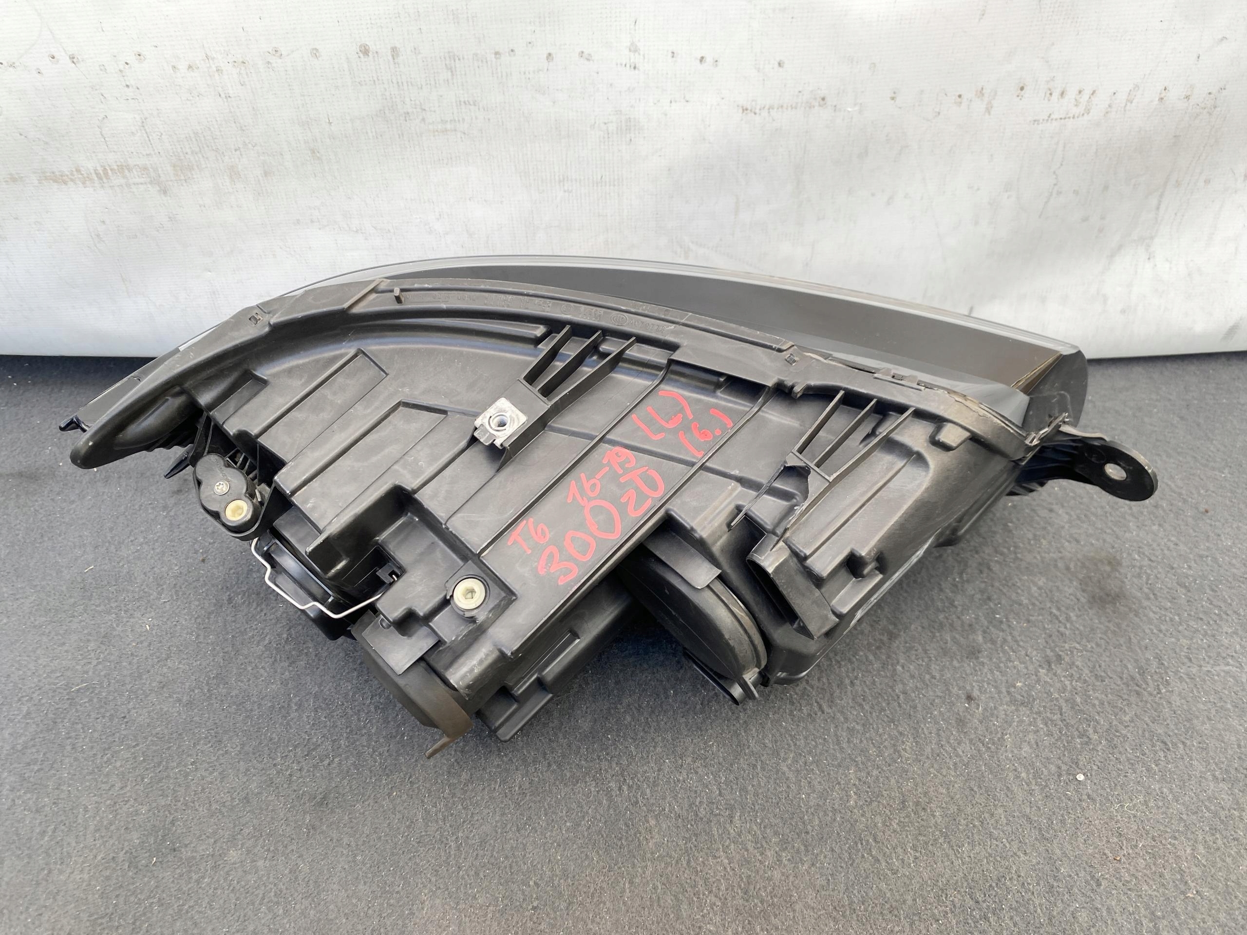 VW TRANSPORTER T6 15- light REFLEKTOR front front left 7E1941015AD
