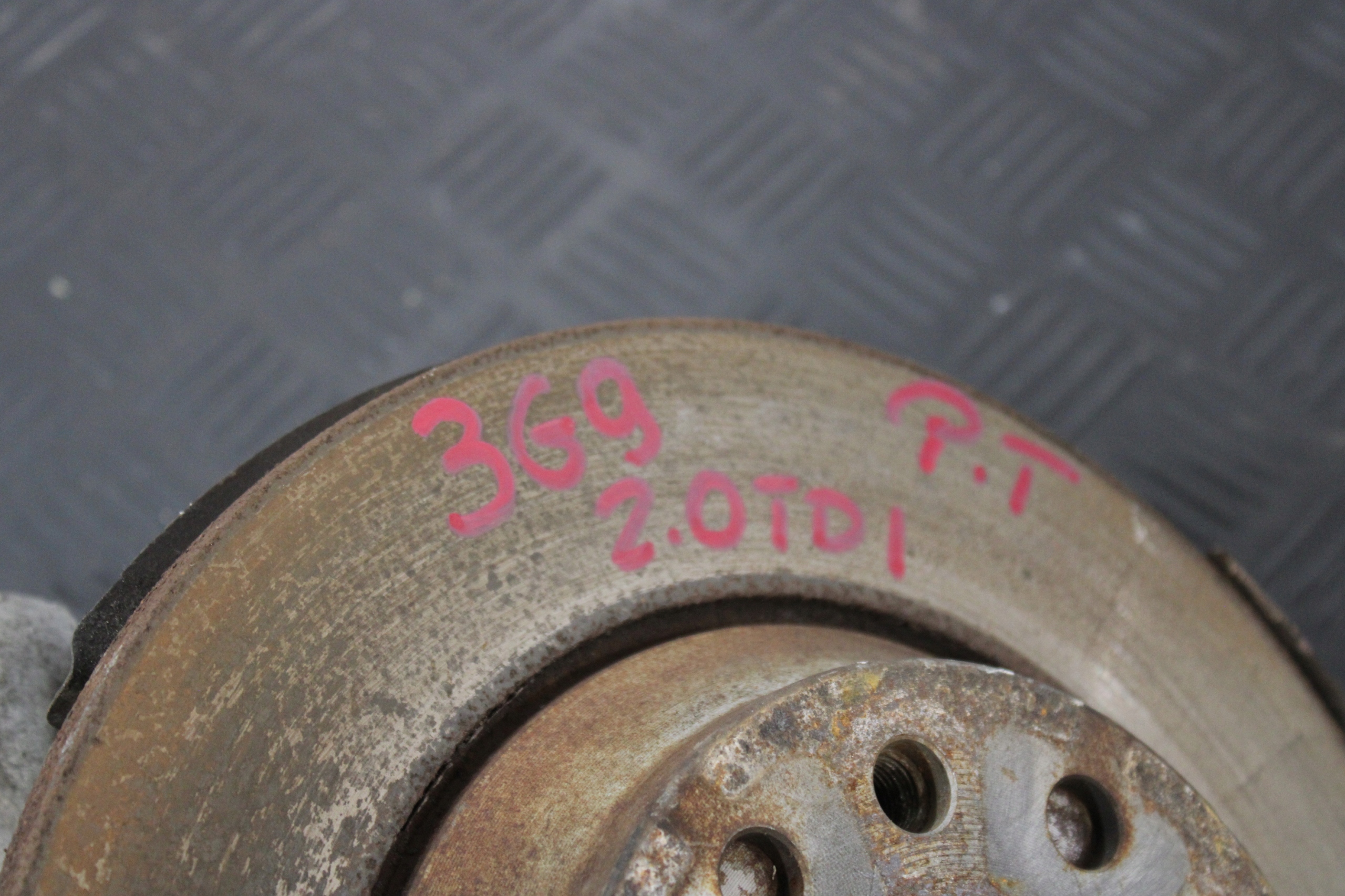 swing right rear part VW PASSAT B8 3G0 3G9
