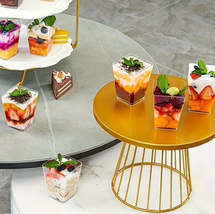 Pojemniki Kubki na przekąski mini desery FINGERFOOD SPACE 3 150ml 24szt Liczba sztuk w zestawie 24 szt.