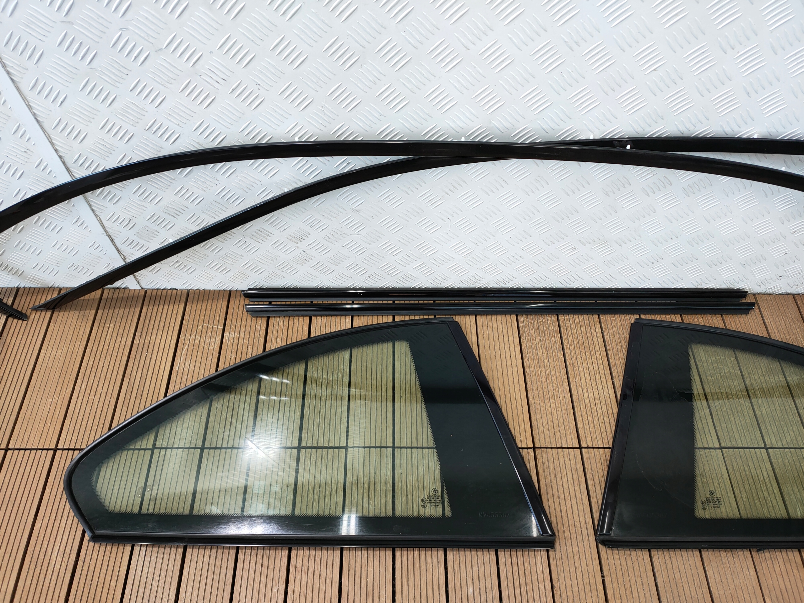 BMW E82 COUPE 04-12 mouldings OZDOBNE KAROSERYJNE door windows SHADOWE LINE KPL