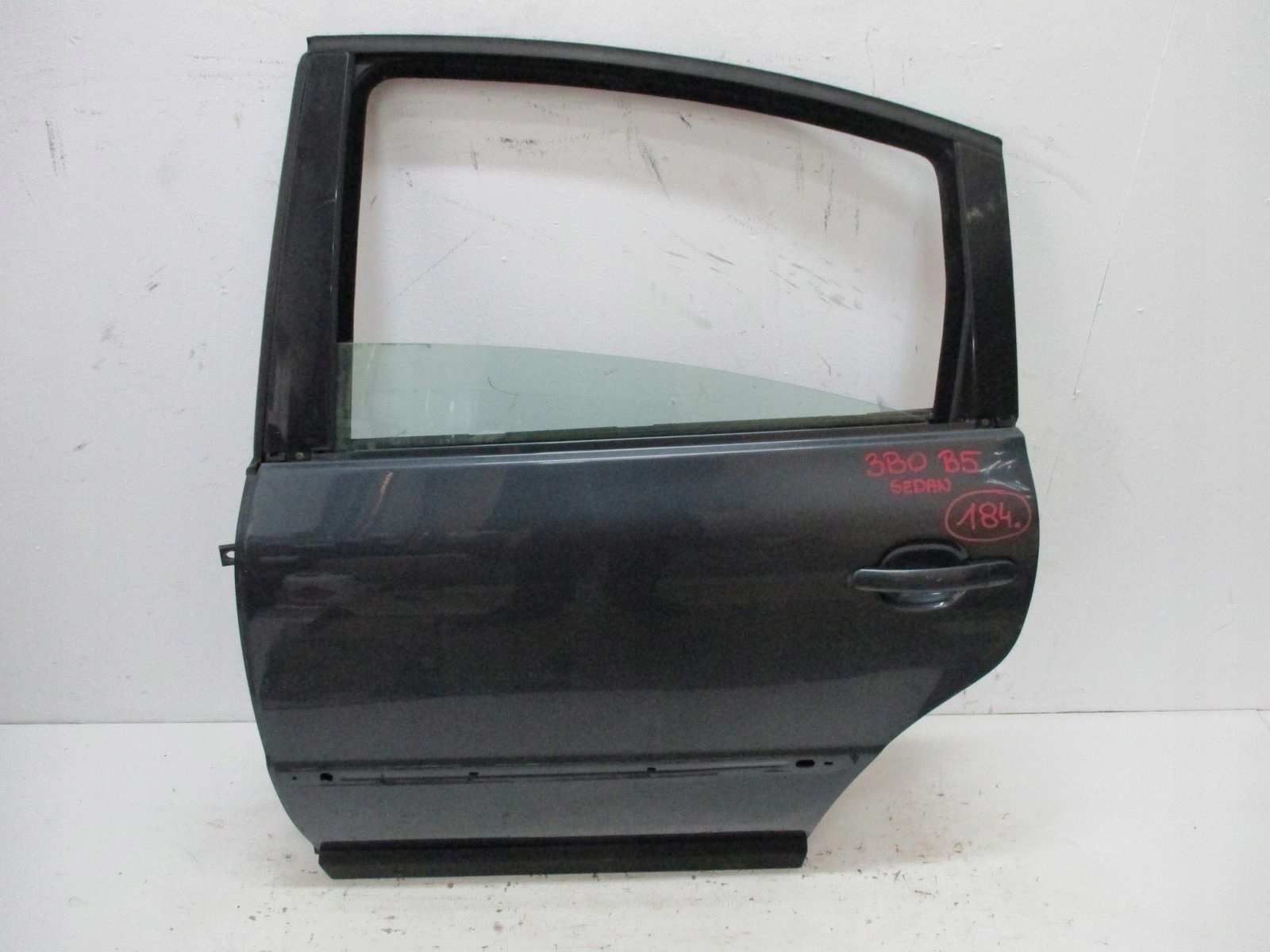 door left rear. VW PASSAT B5 3B0 sedan