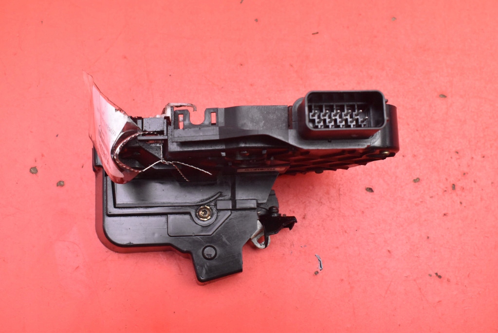 lock door right front front EU 30753664 VOLVO V50 1 and 03-11
