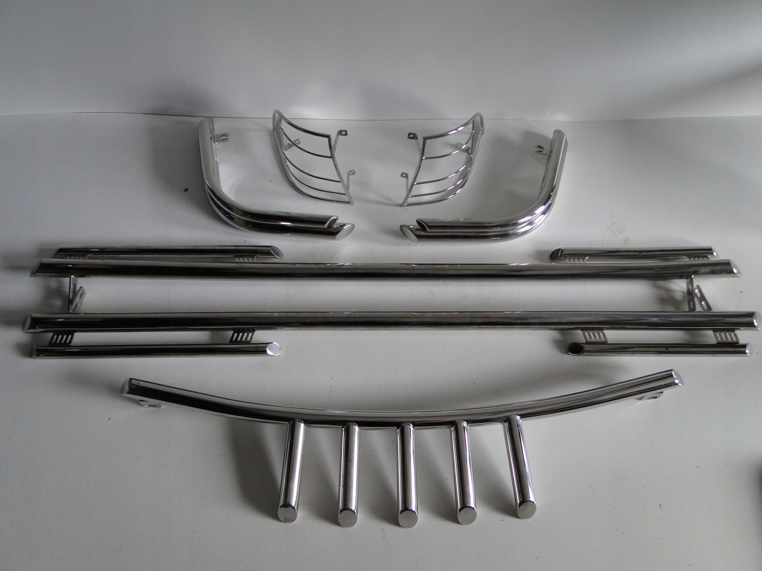 MERCEDES ML W163 LIFT 55 AMG ART LISTWY PROGOWE Numer katalogowy części listwy progowe ml 163 lift 55 amg art