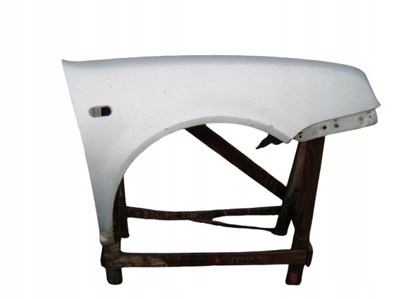 VOLKSWAGEN VW GOLF IV 97-06 5D HB BŁOTNIK PRAWY PRZÓD KOD LAK:LB7Z