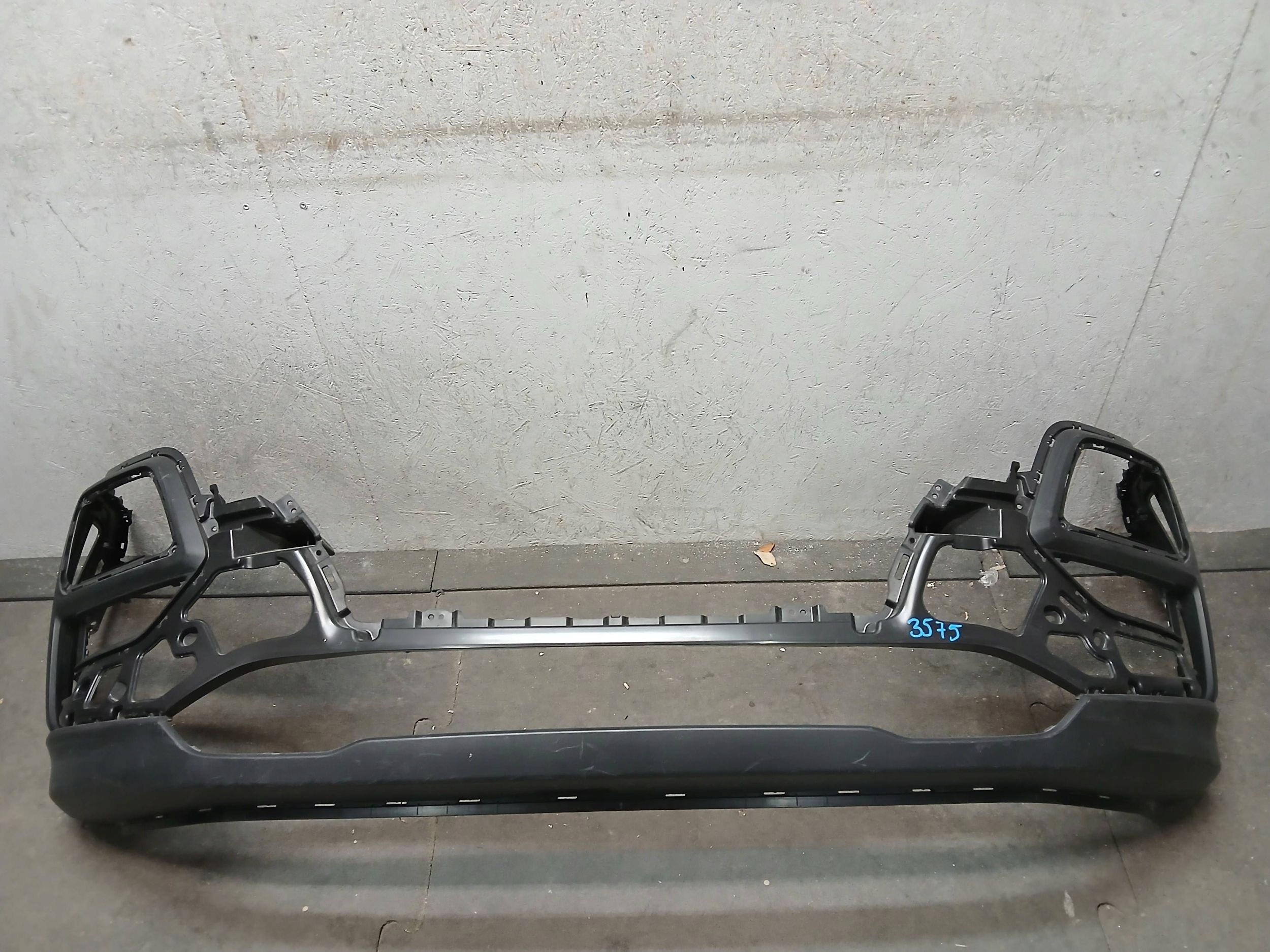 nárazník předek HYUNDAI KONA a 1