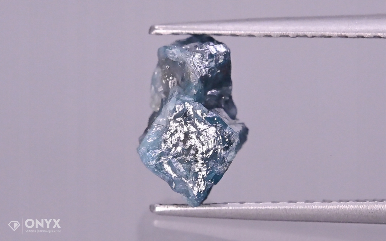 Diamant modrý hrudka 9x5,5 mm