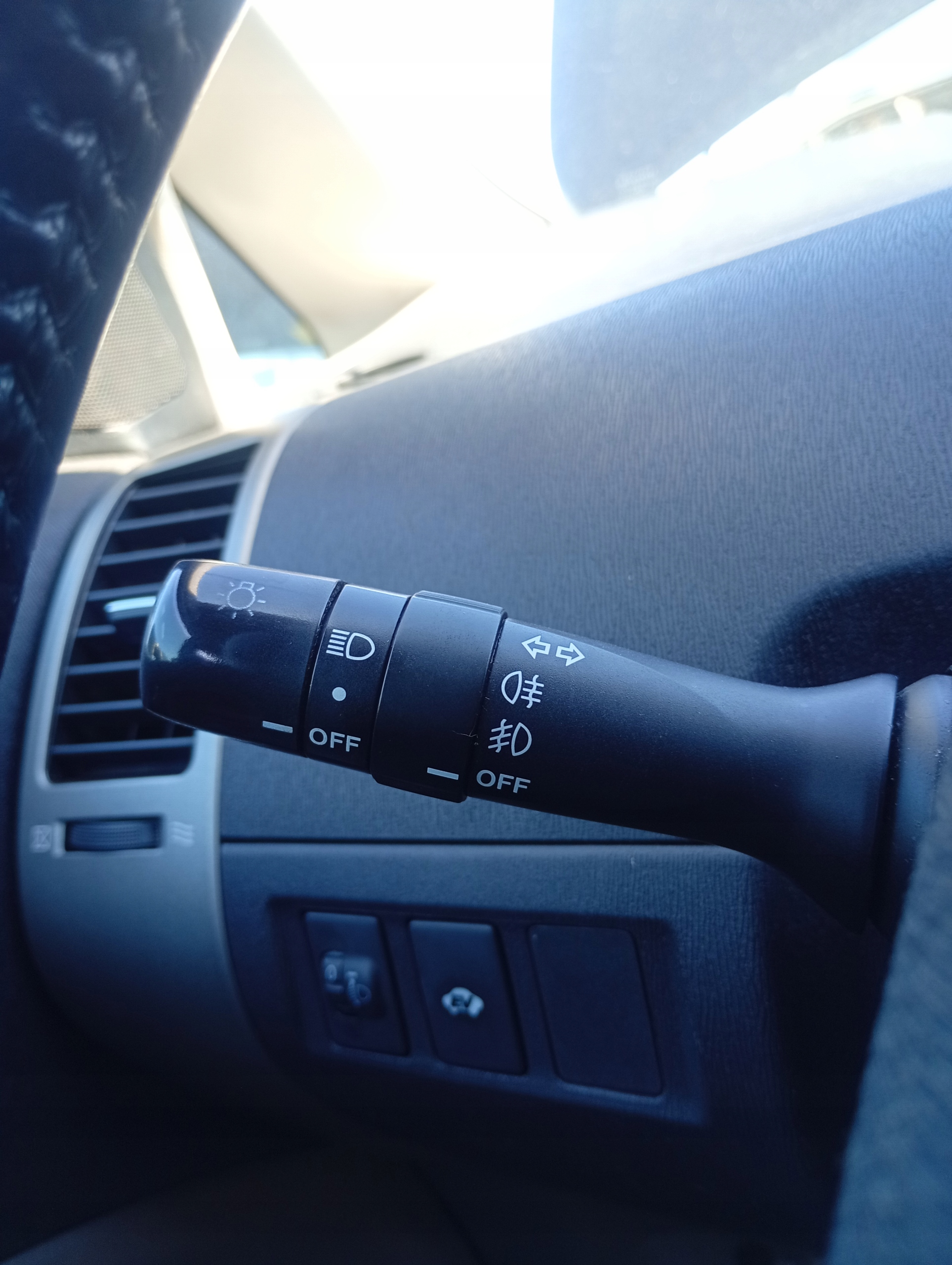 light switch ZESPOLONY Toyota Prius 2 II FL 03-09 1.5 HYBRYDA