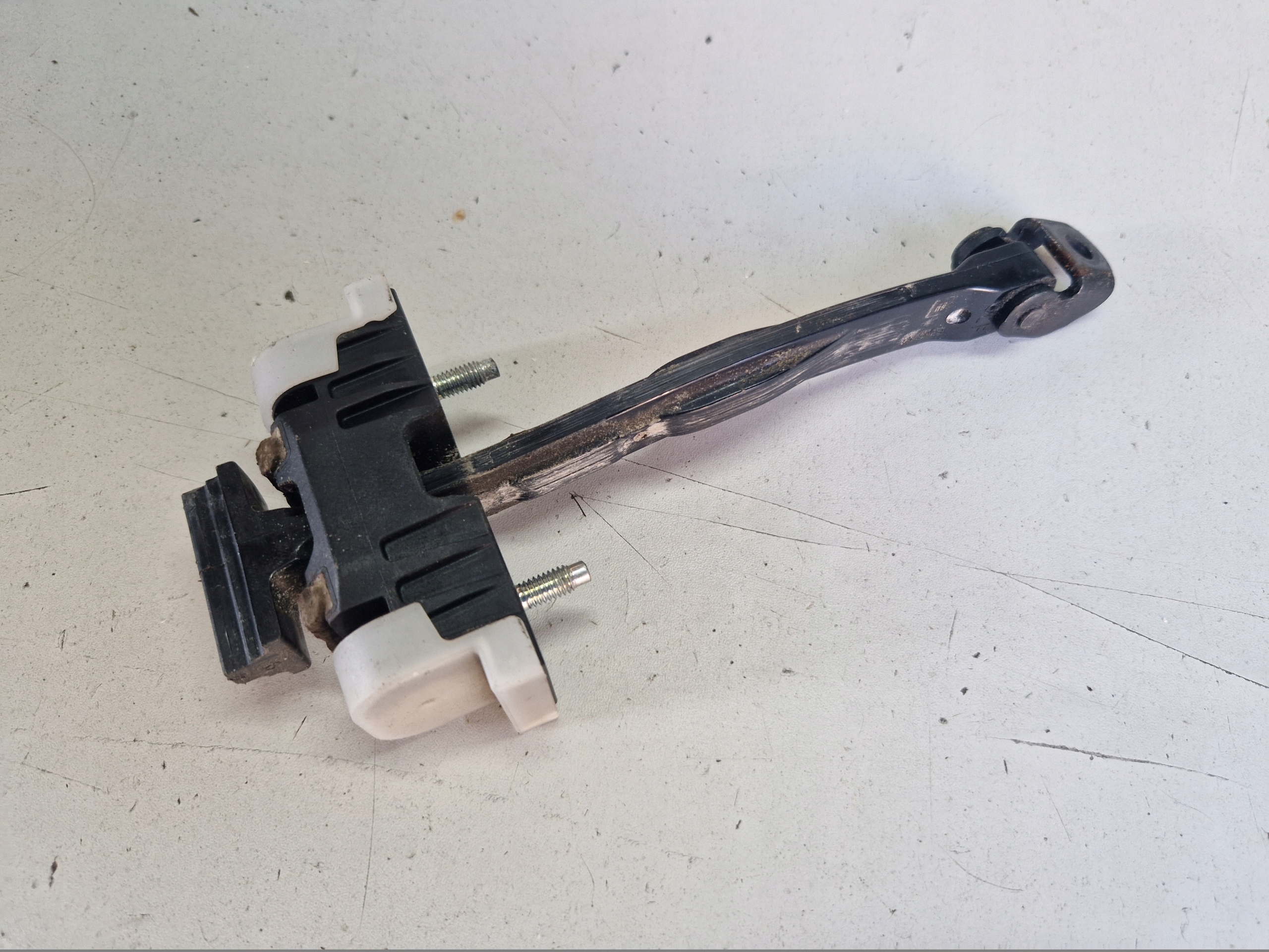 OPEL INSIGNIA limiter door left front 13229021