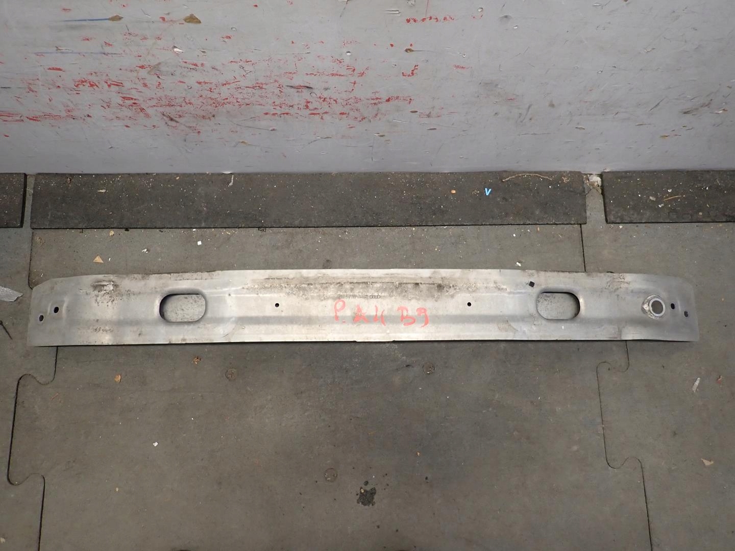 sider below bumper front AUDI A4 B9 2015- 8W0807113