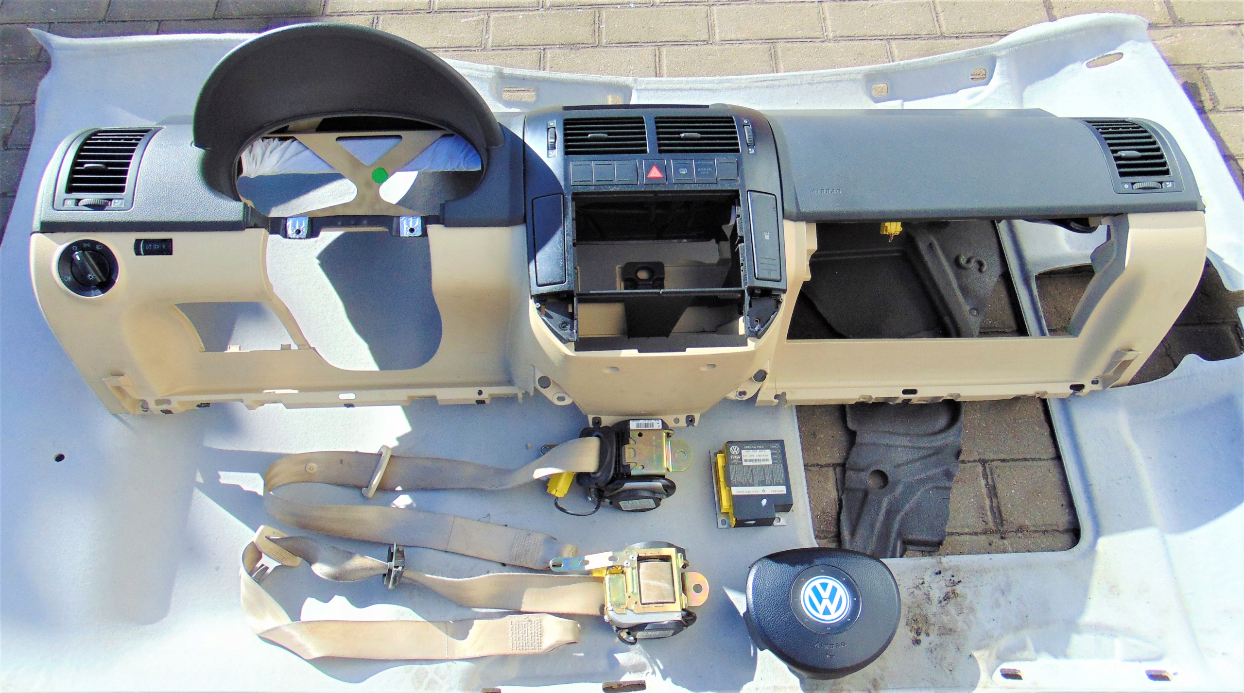 КОМПЛЕКТ ПОДУШКИ БЕЗПЕКИ КОНСОЛЬ ДОШКА РЕМЕНІ VW POLO 9N ОКУЛЯР