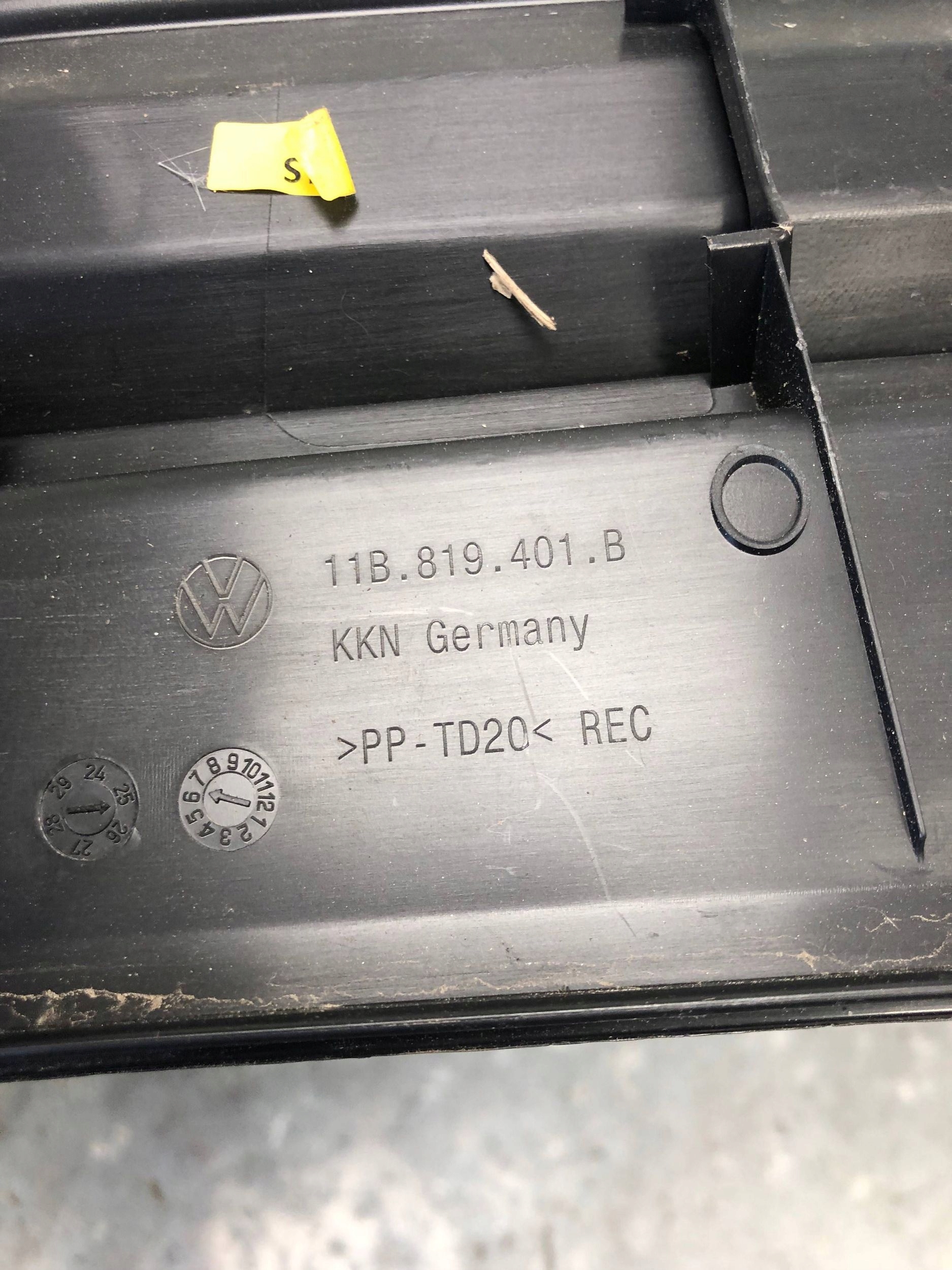 torpédo VW ID4 ID.4 11B819401B