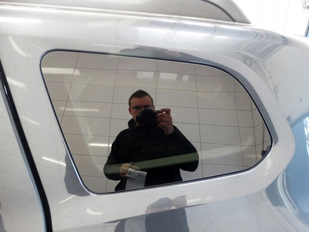 SZYBA KAROSERYJNA LEWA TYLNA DACIA DUSTER II 17-