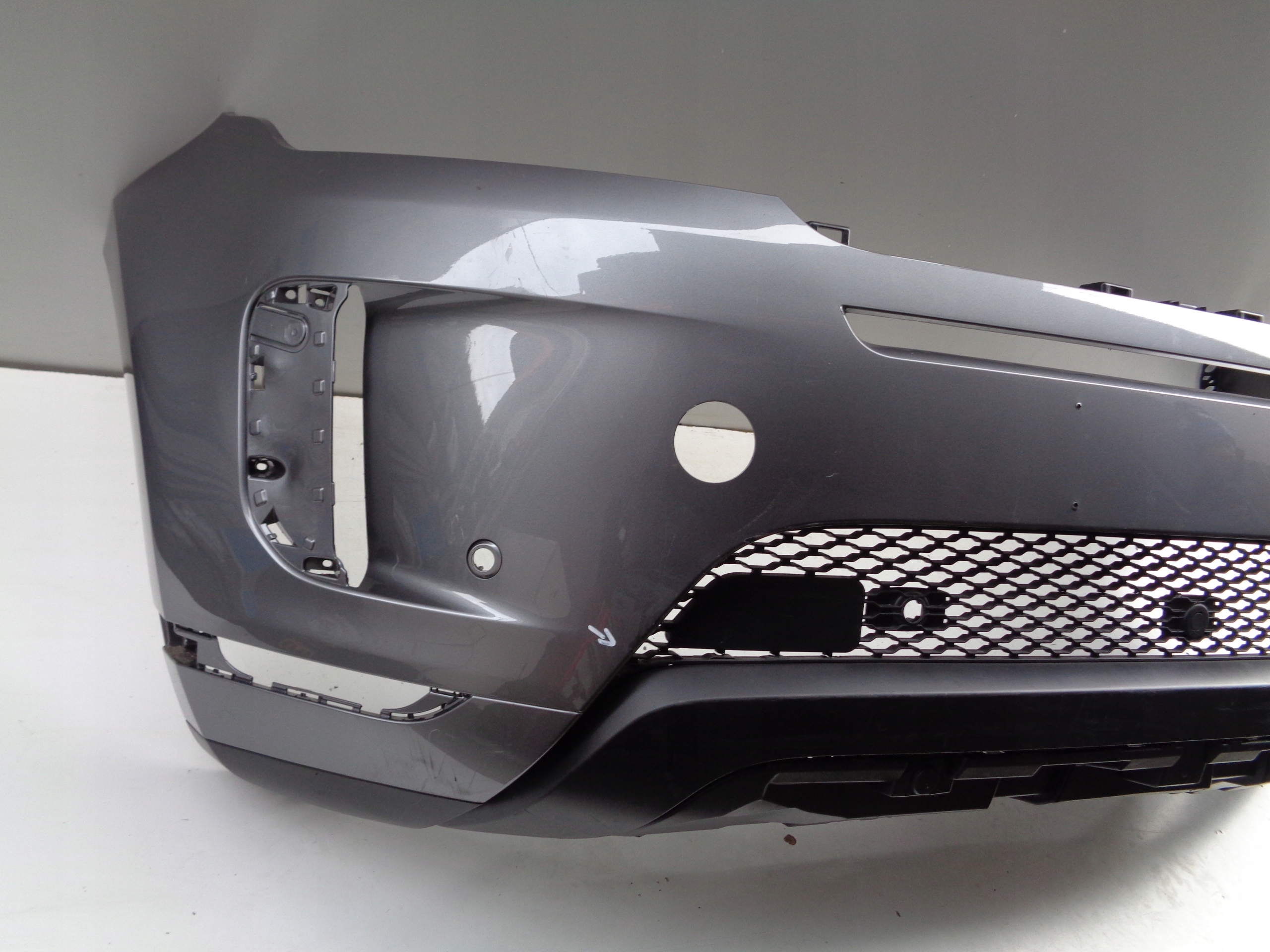 front bumper RANGE ROVER EVOQUE II 19- NR 50235