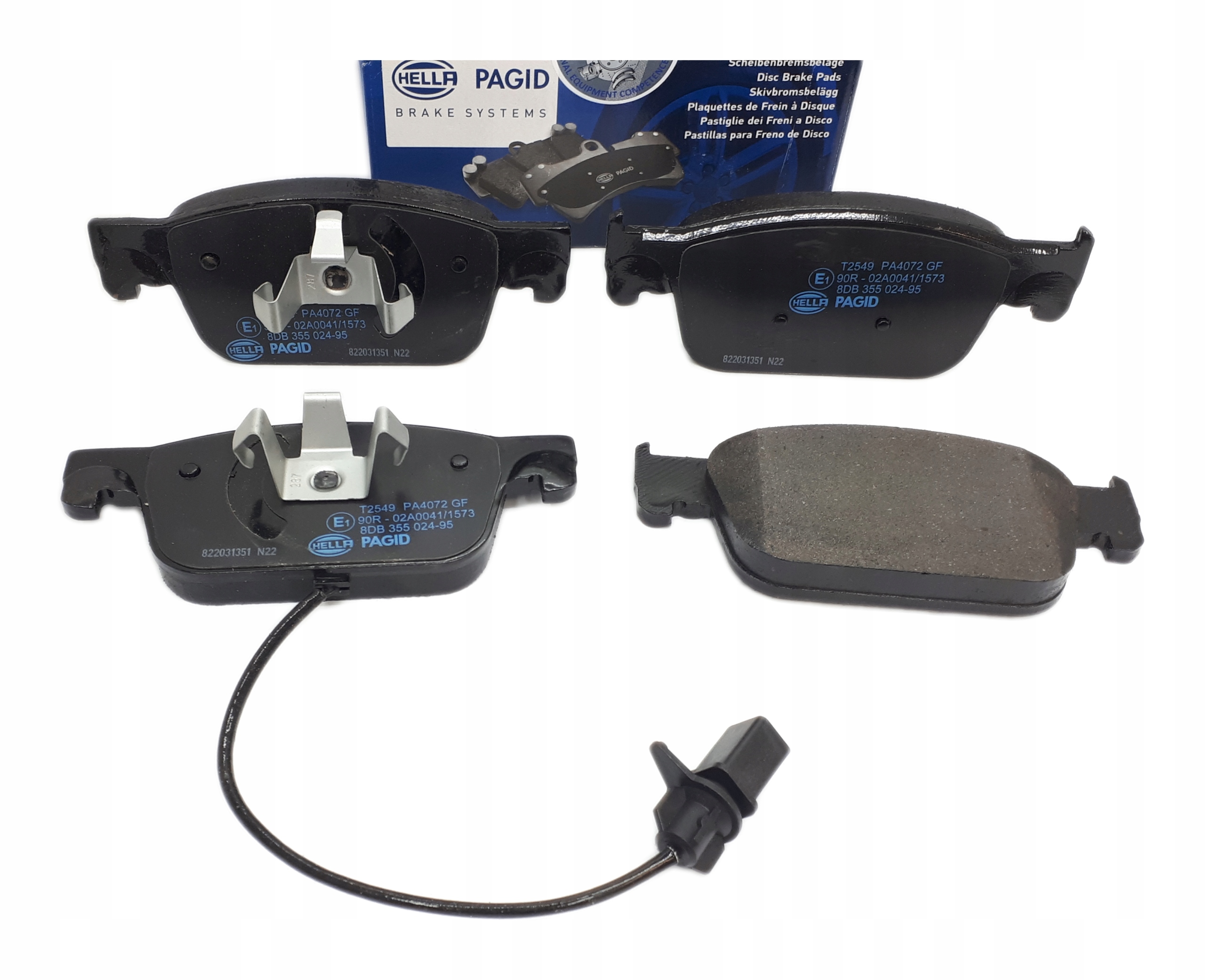 8DB 355 - Тормозные колодки оси передние Hella AUDI A4 B9 A5 15-