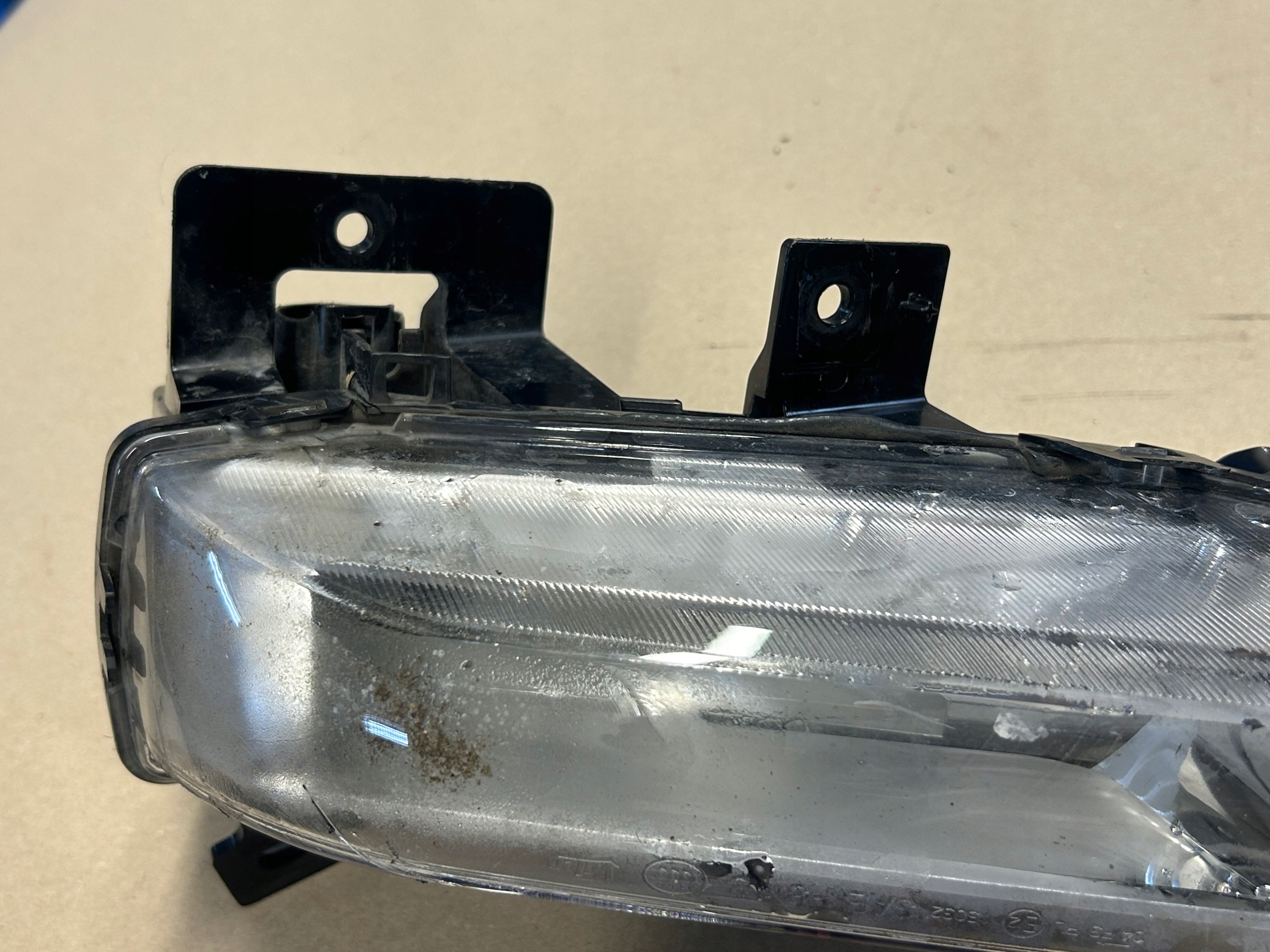 INFINITI Q30 Nebelscheinwerfer LED links