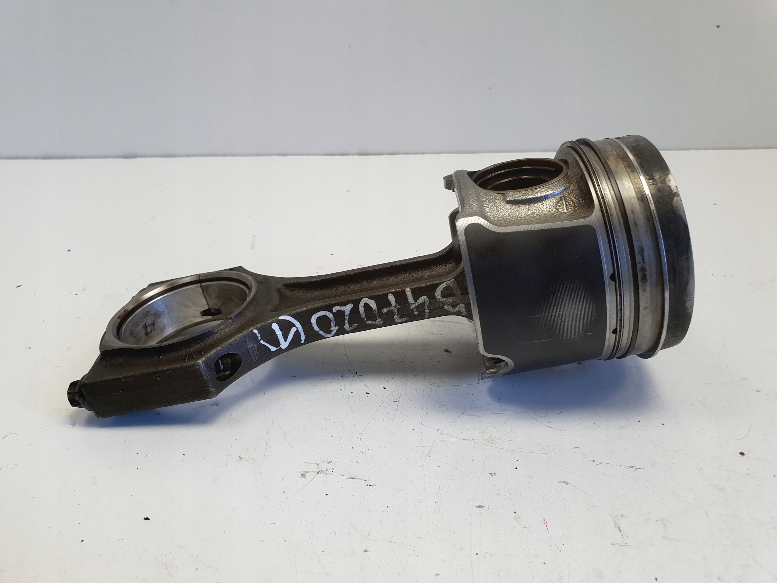 BMW F10 F11 F30 2.0 D TŁOK korbowód B47D20 Wersja Europejska