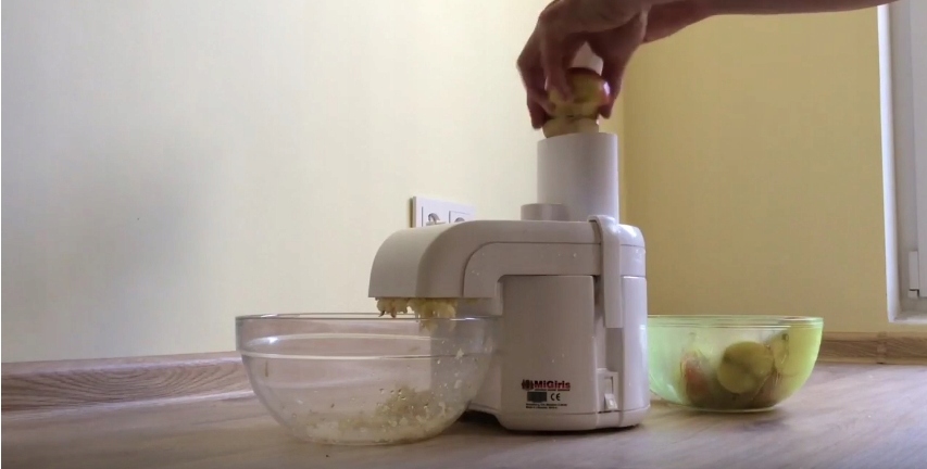 ŚRUBA MOCUJĄCA NOŻE DO LITEWSKIEJ TARKI MIGIRIS Kolor dominujący biały