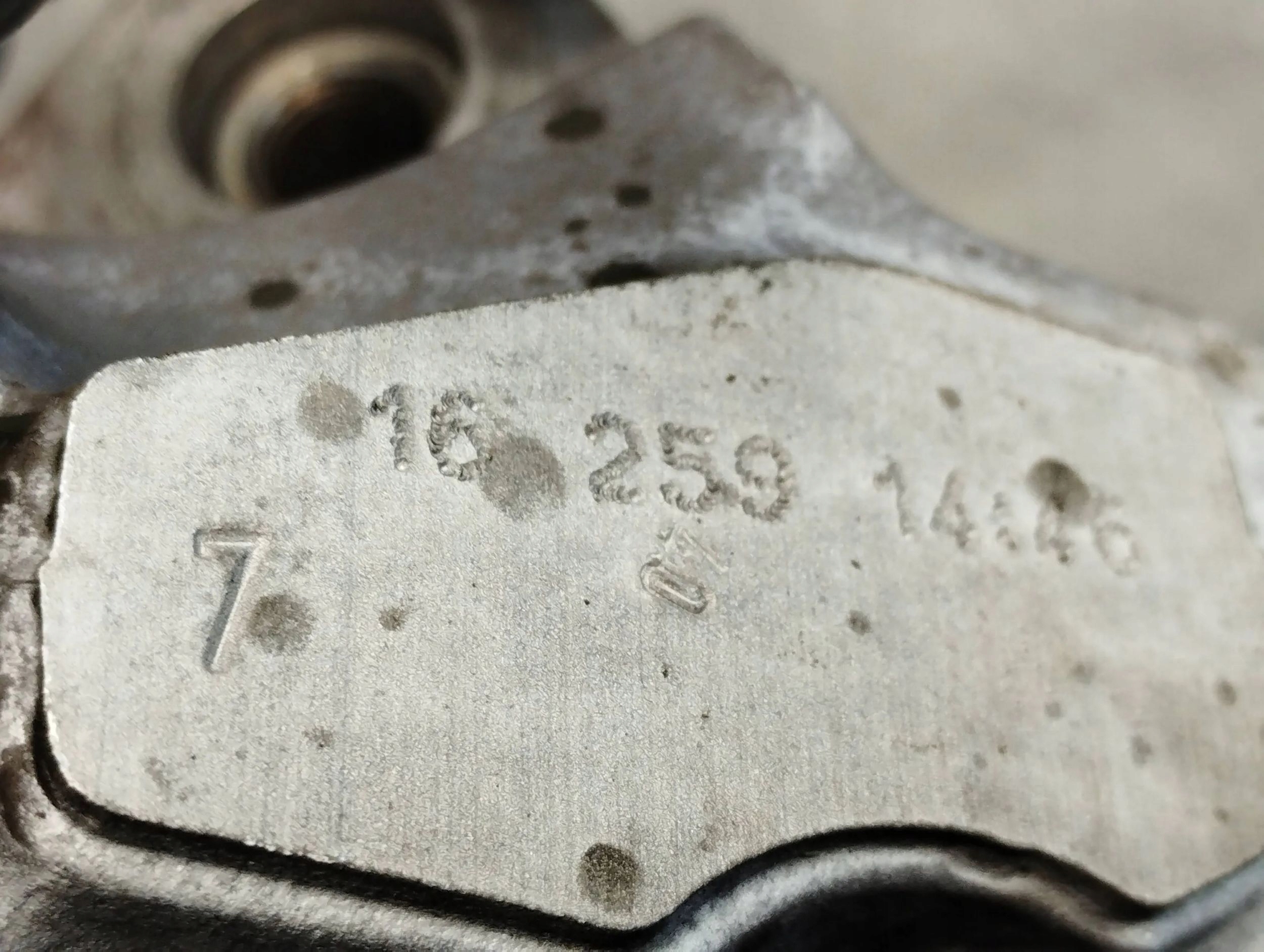 Mercedes-Benz GLC X253 2.0 CGI caliper right front 1626300395