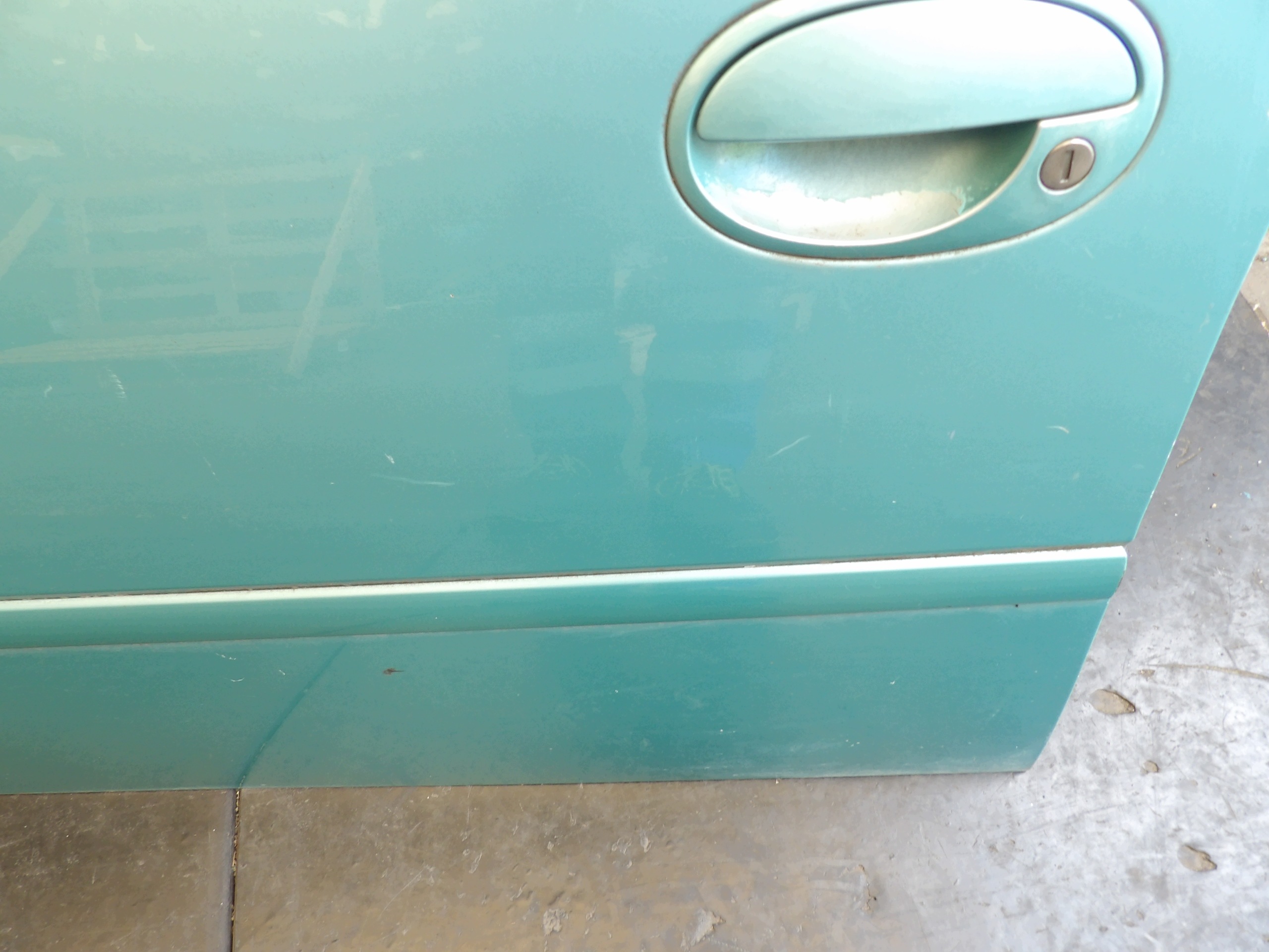 Opel Meriva and door front left Z397