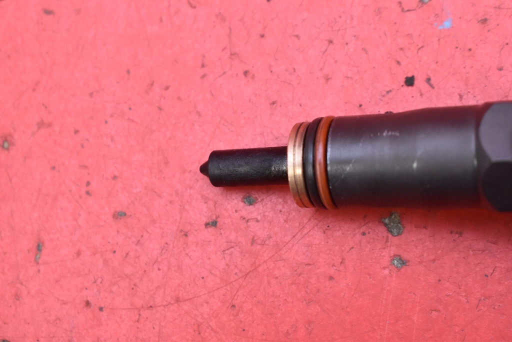 Einspritzdüse Einspritzdüse 038130073AG 0414720215 VW GOLF 5 V PLUS 1.9 TDI 105 KM