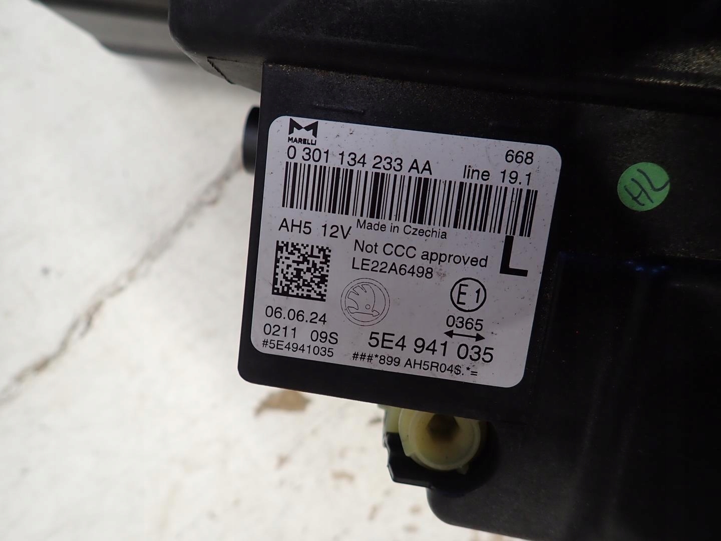 light front front left SKODA OCTAVIA IV LIFT 2024- FULL LED 5E4941035