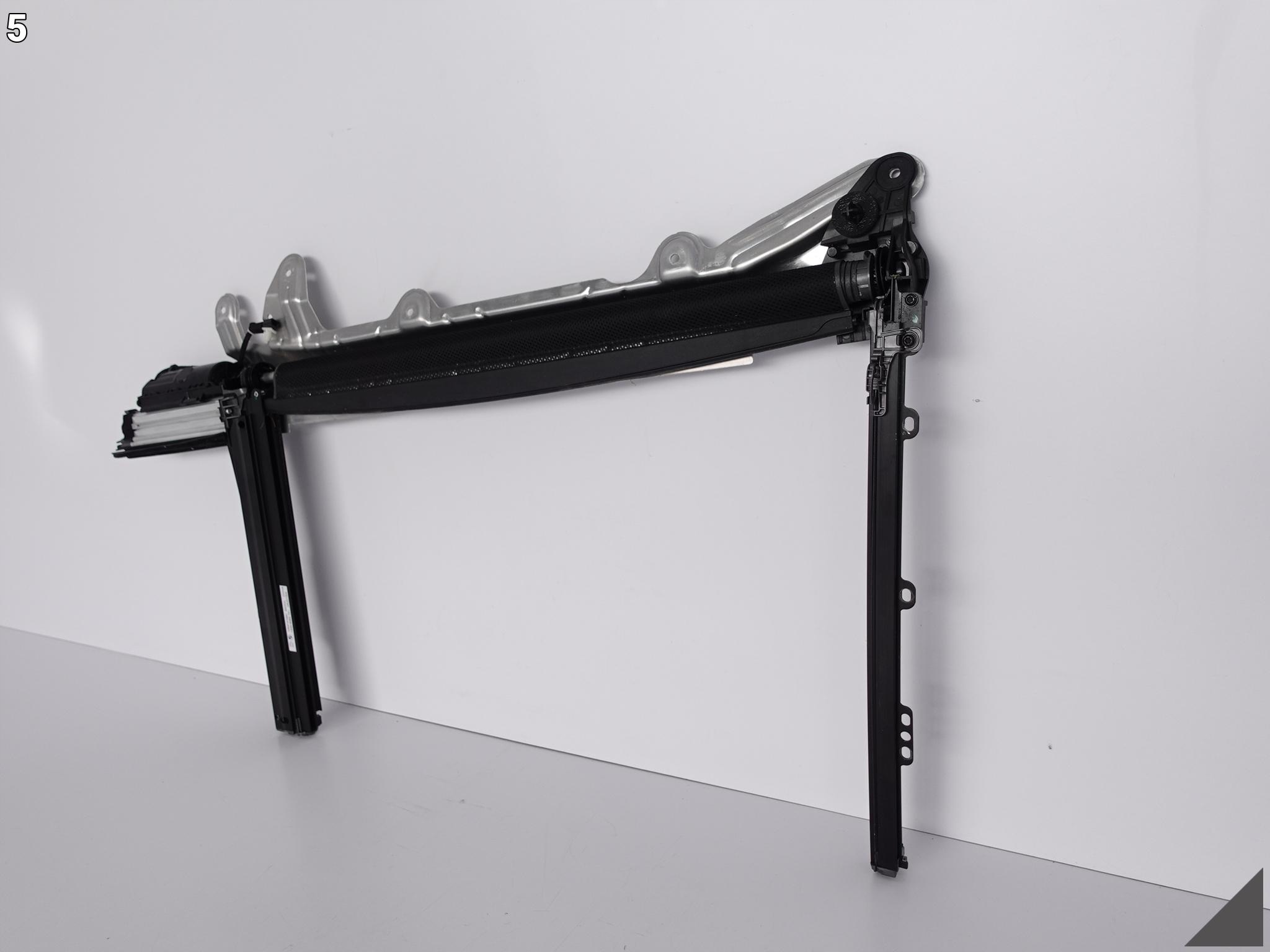 BMW 7 G11 blinds PRZECIWSLONECZNA windows left rear part
