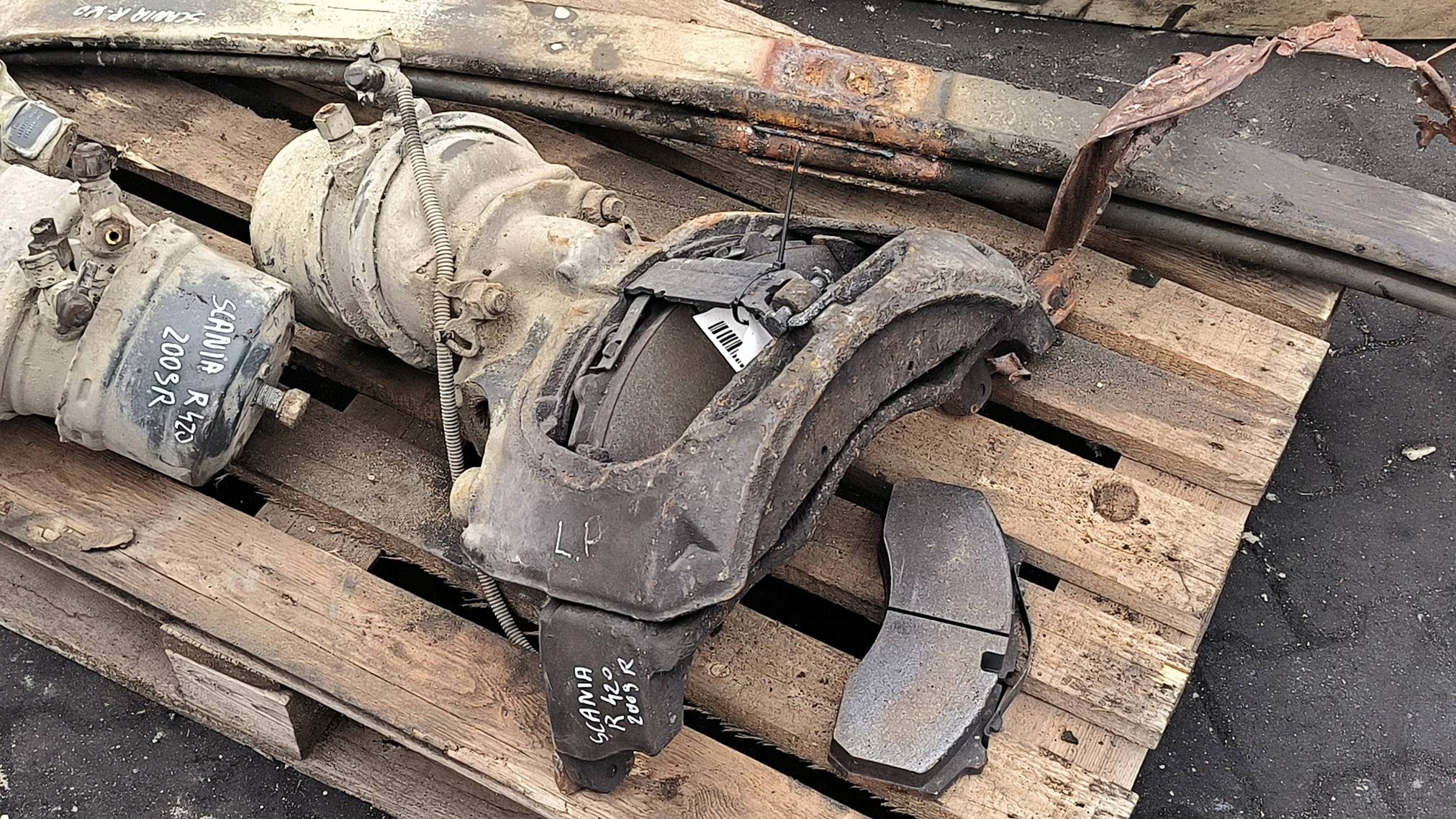 caliper brake front left SCANIA R 420 R420