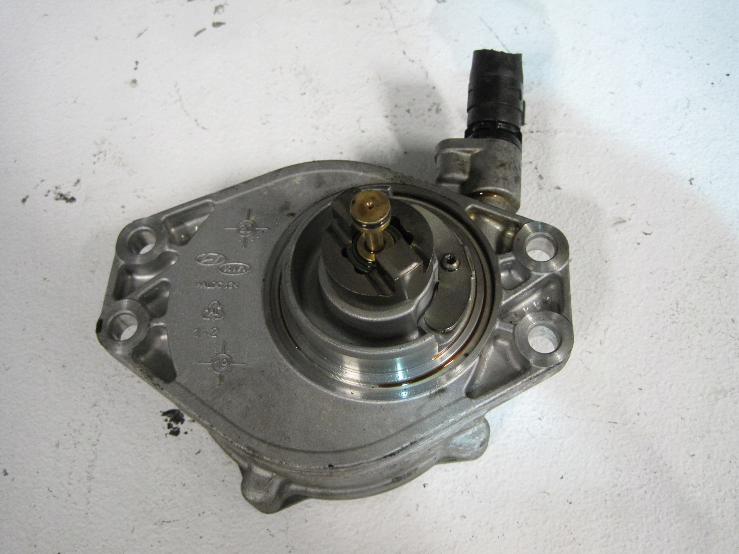 vacuum pump vacuum pump HYUNDAI TUCSON IV 1,6D 20201021