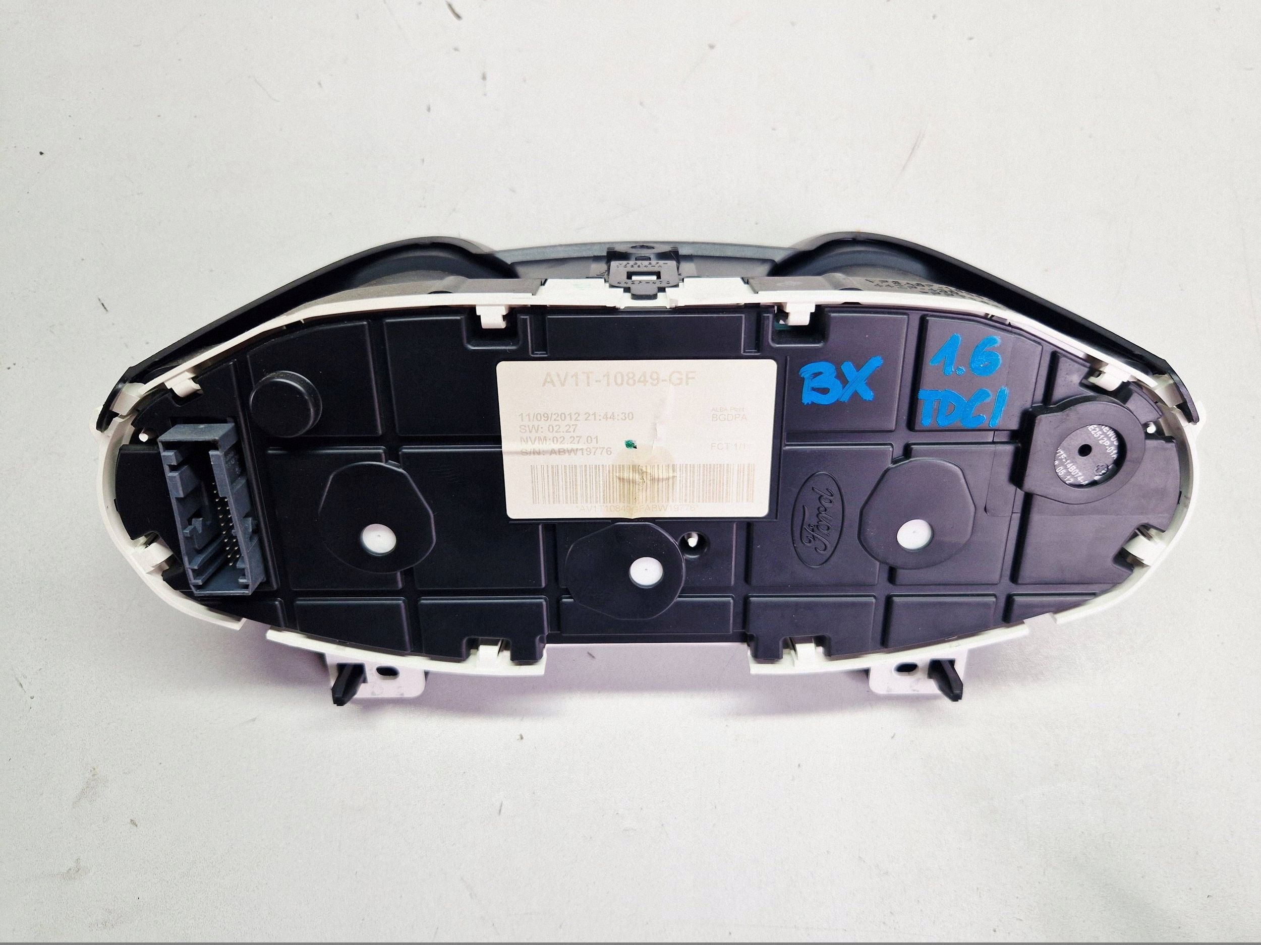 dials dials Ford B-MAX 1.6 TDCI AV1T10849GF