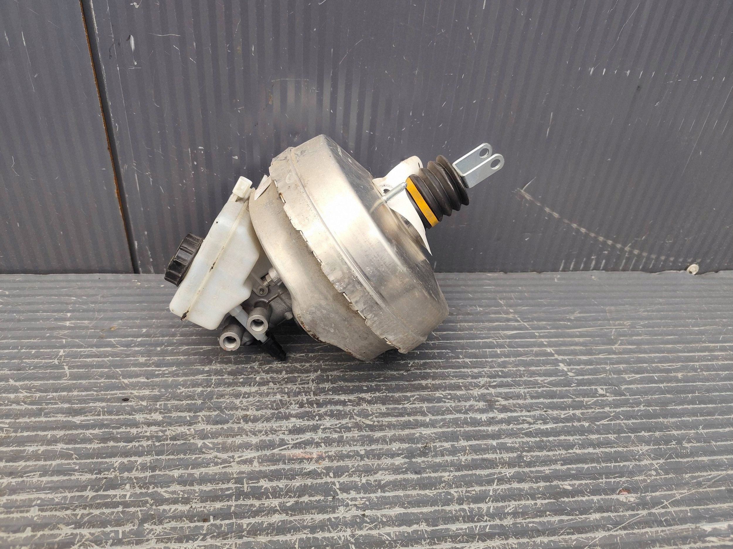 JAGUAR XE 760 servo GX732B195BF