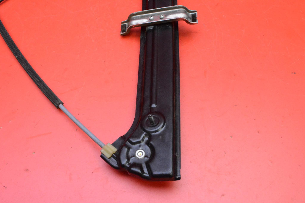 window regulator left front EU 7137019 BMW X5 E70 06-10