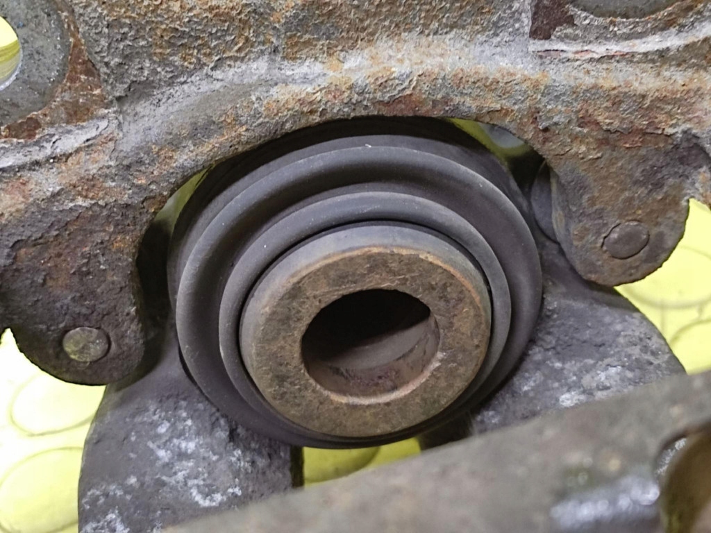 MERCEDES W211 3.2 CDI caliper brake left rear part
