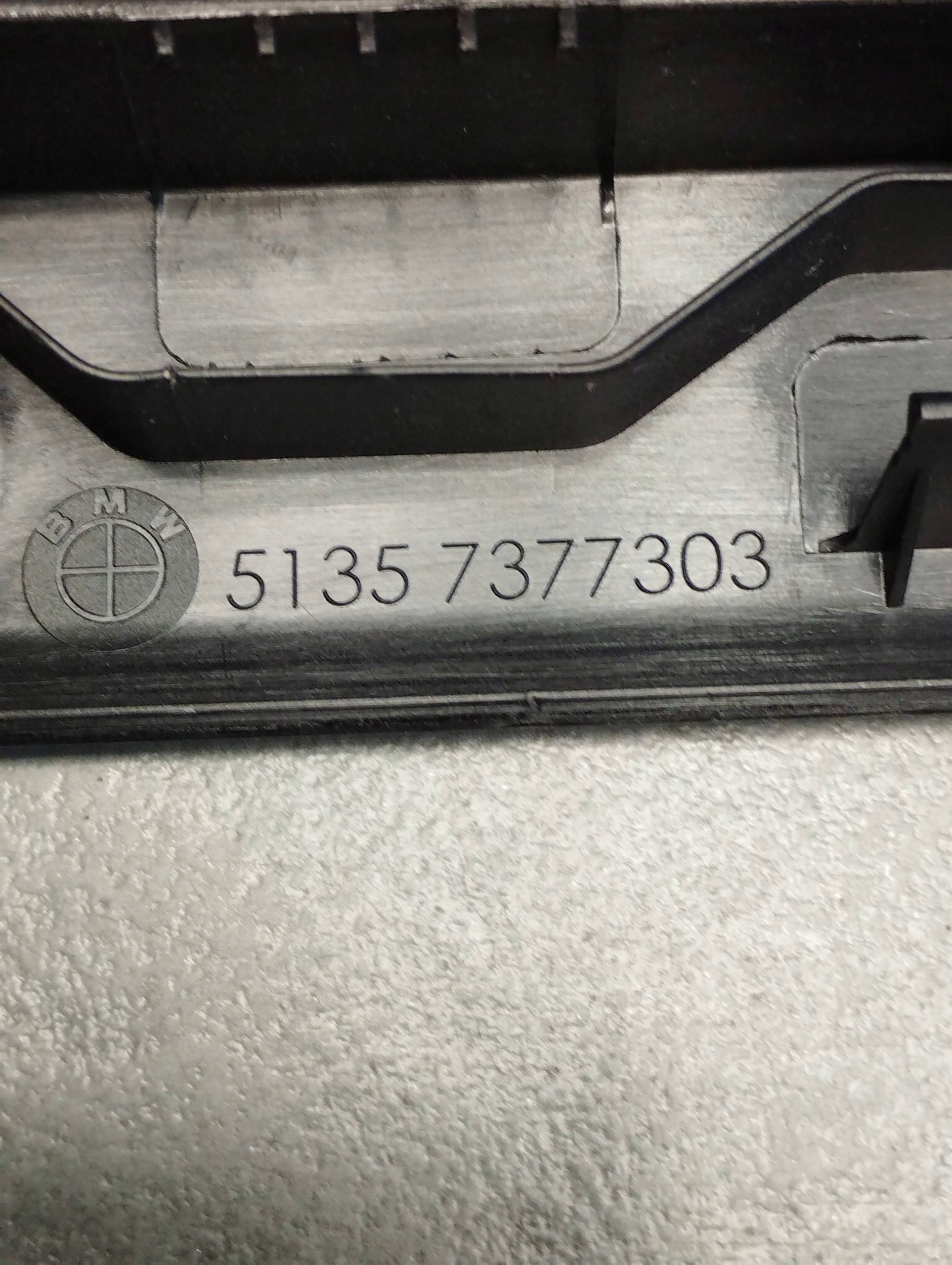 BMW 7 G11 Blende Abdeckung Fenster Tür heck 7377303