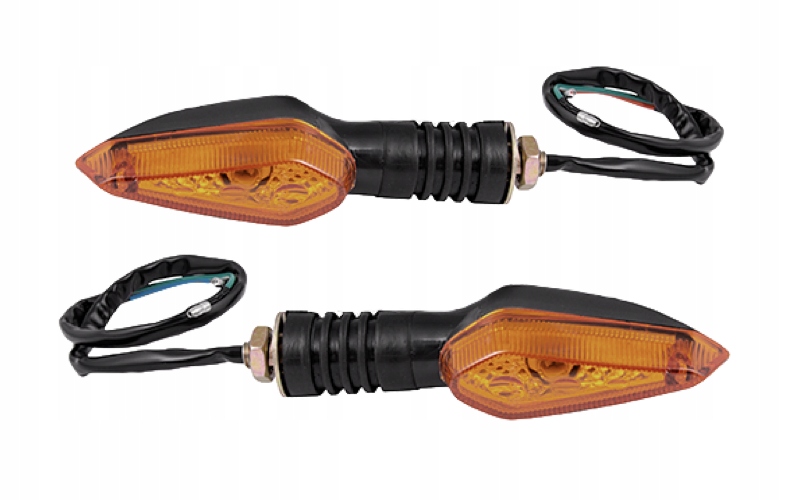 

Kierunkowskazy przednie, żarówkowe z pom. kloszem