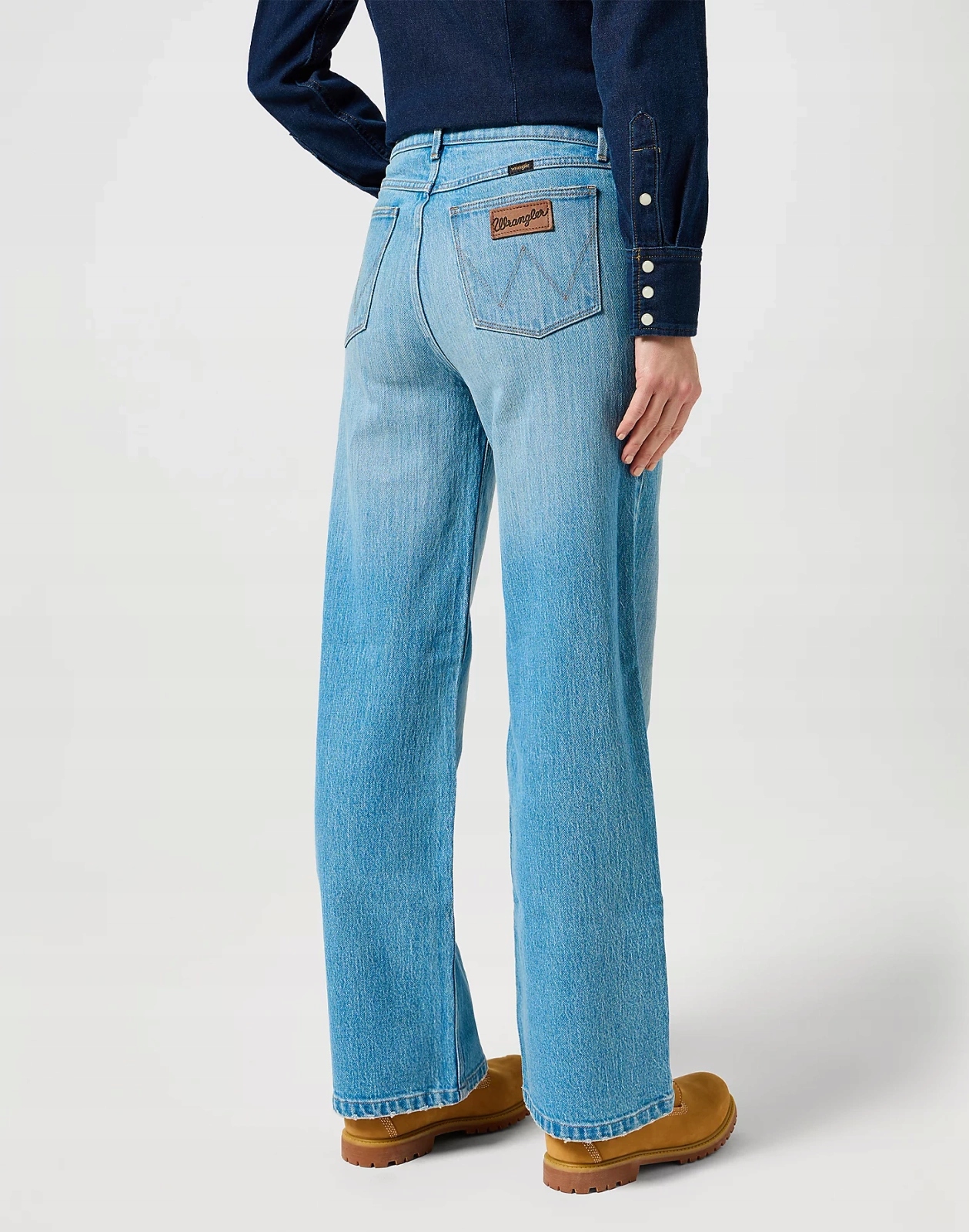 Dámské volné džíny Wrangler Loose Straight Terra 112356417 29/32