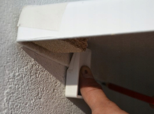 Wsporniki ścienne do montażu brodzika wanny Marka Aquaform