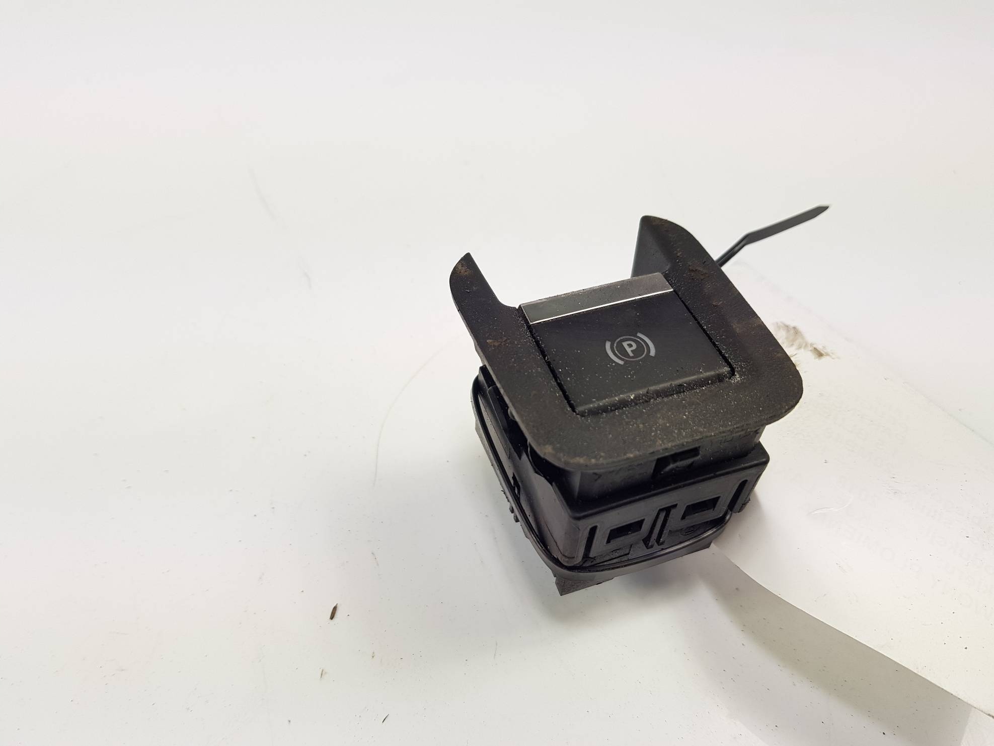 button electric brake 9813146377 PEUGEOT PARTNER III