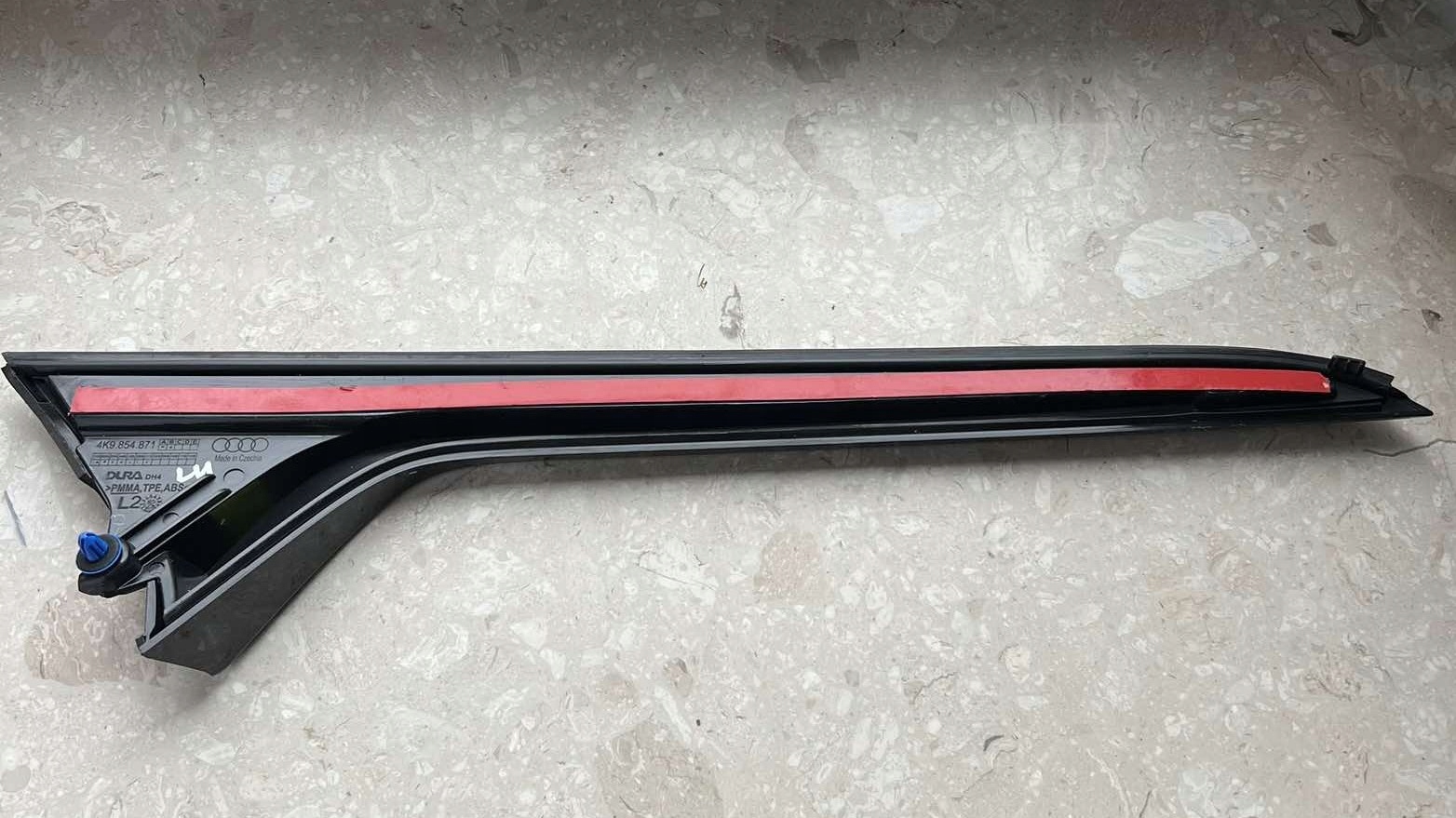 AUDI A6 C8 kombi 2018- moulding bonnet boot left 4K9854871