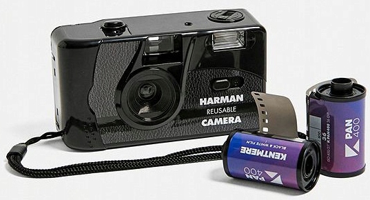Aparat wielorazowy Harman Reusable +2 filmy Kentmere 400/36