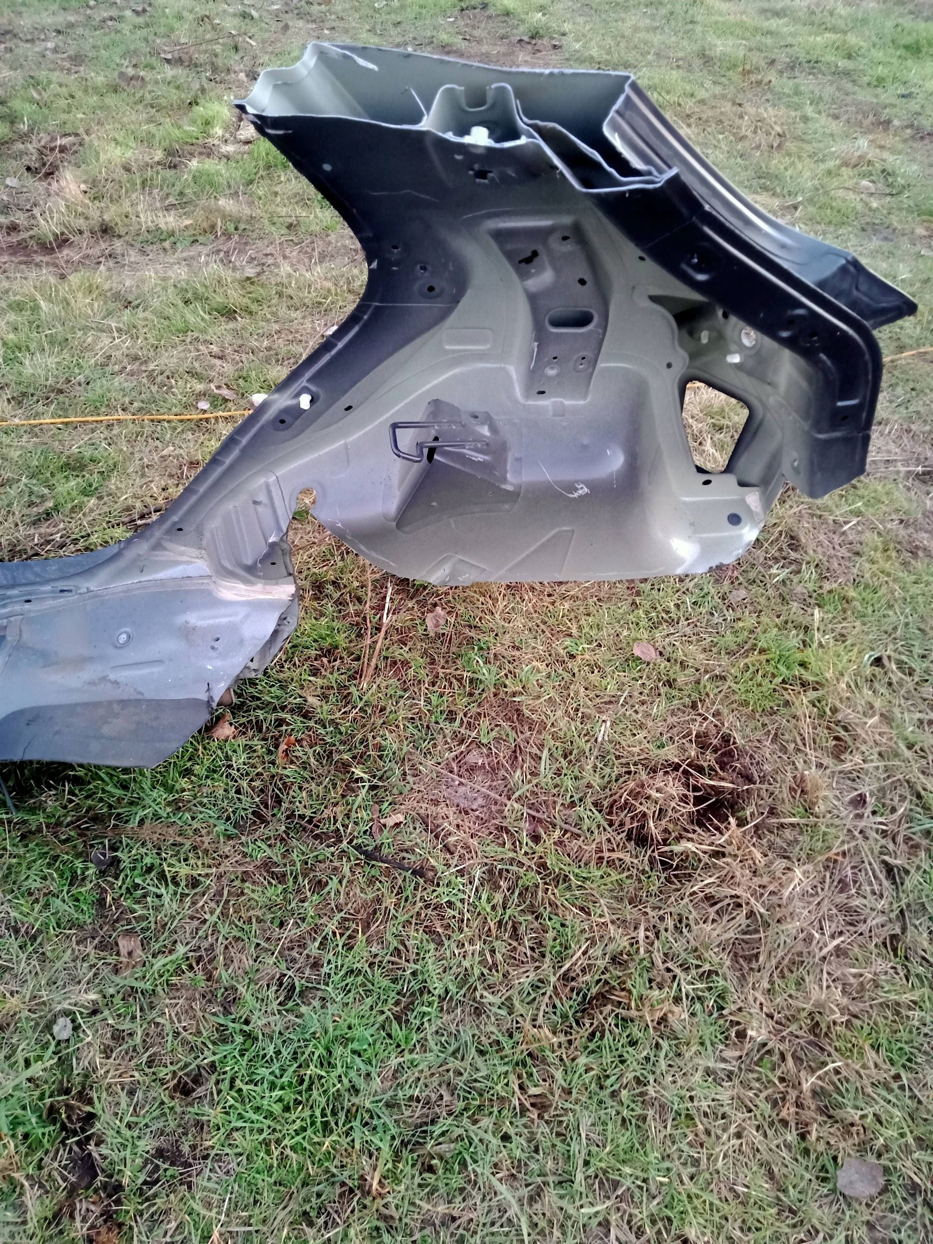 KIA STONIC fender quarter right pillar central 2019R