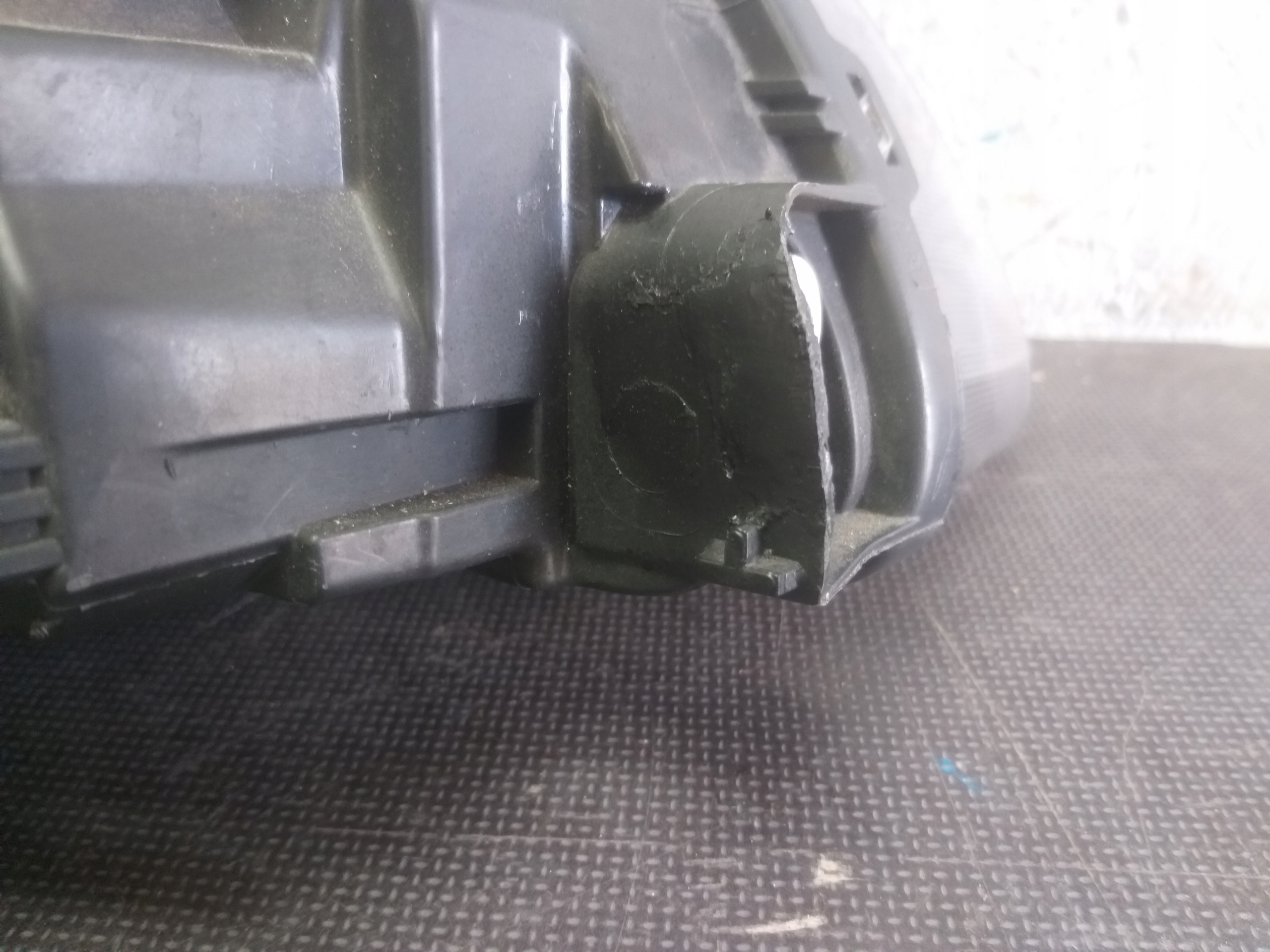 light front left VOLVO V60 LIFT 13- XENON positioning 31420261