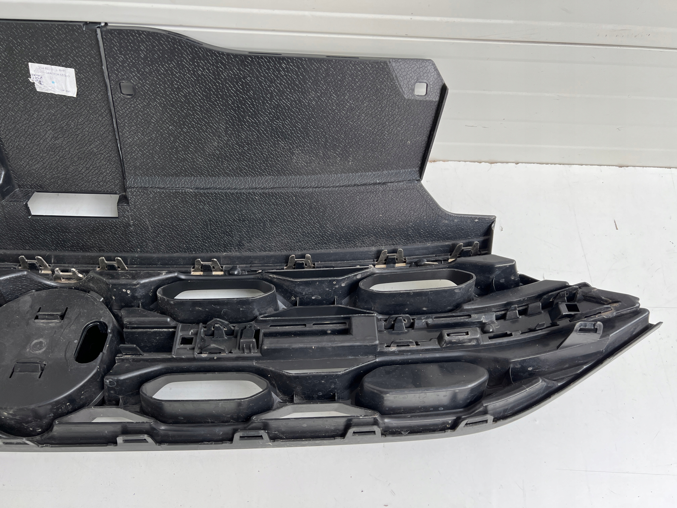 VW T-Roc A1 Kühlergrill FRONTGRILL Kühlergitter 2GA853651 - Thumbnail 9