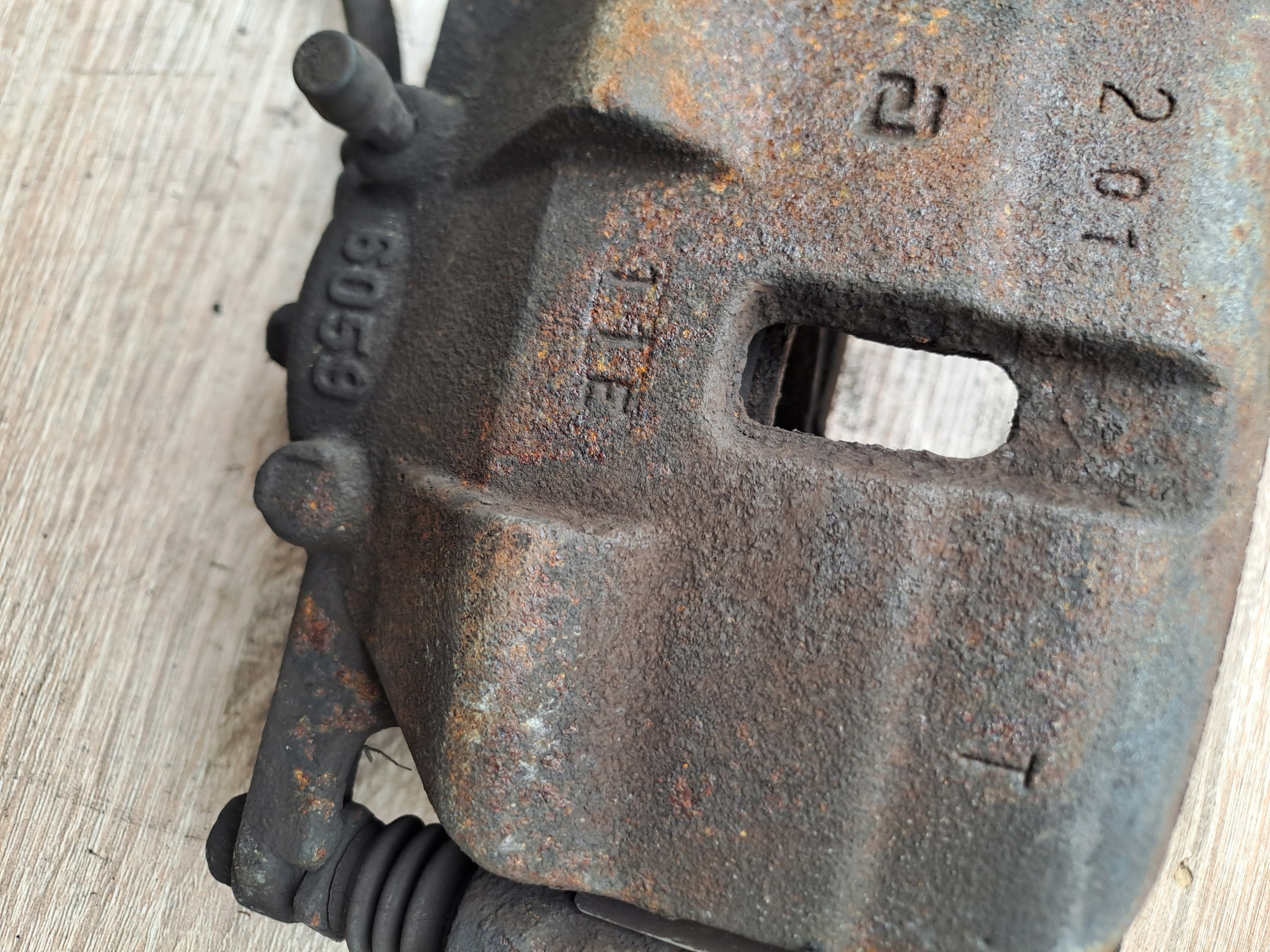 caliper brake front left Nissan Qashqai J10 6059