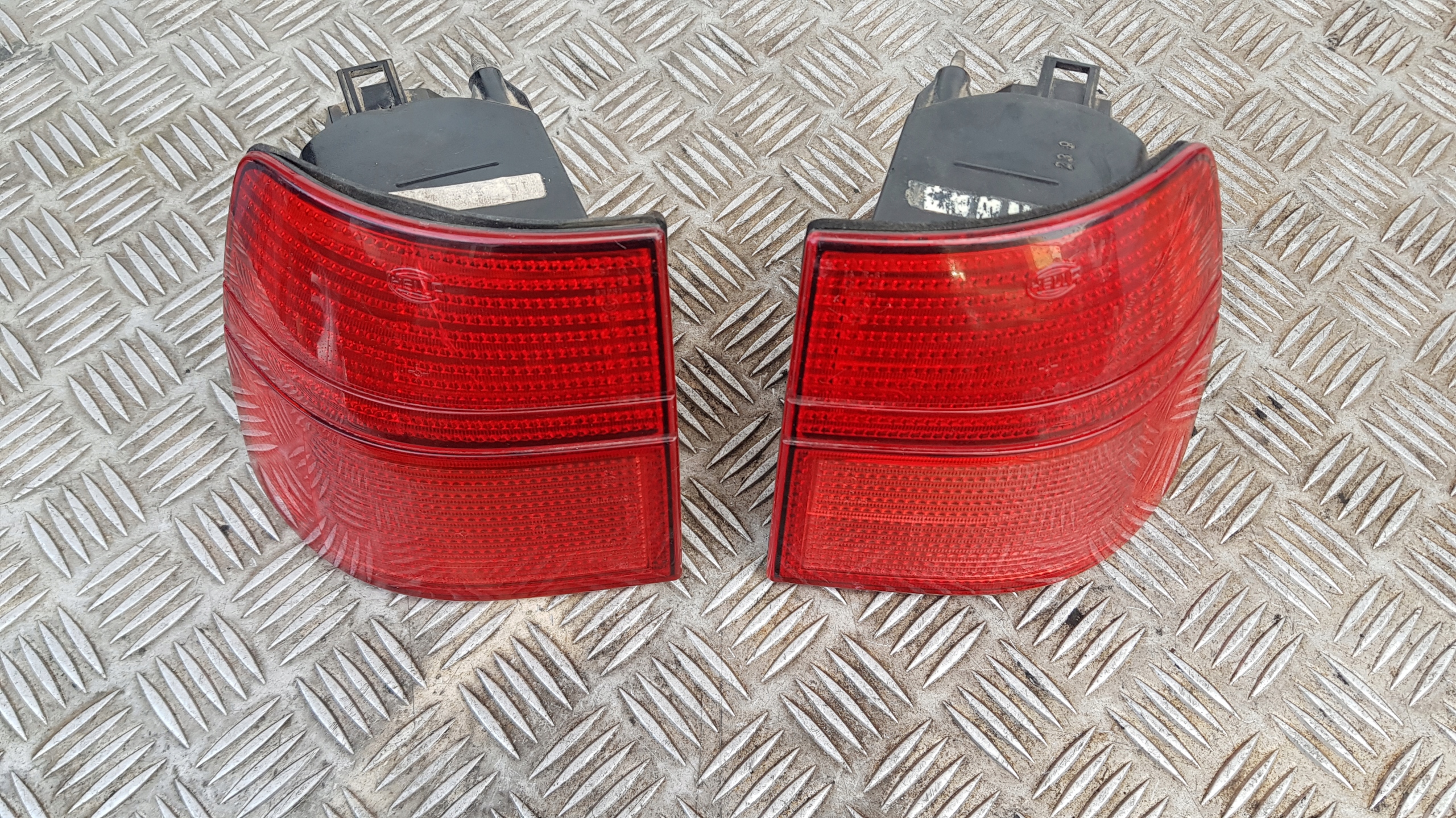 SEAT TOLEDO and light right rear part NAROZNA